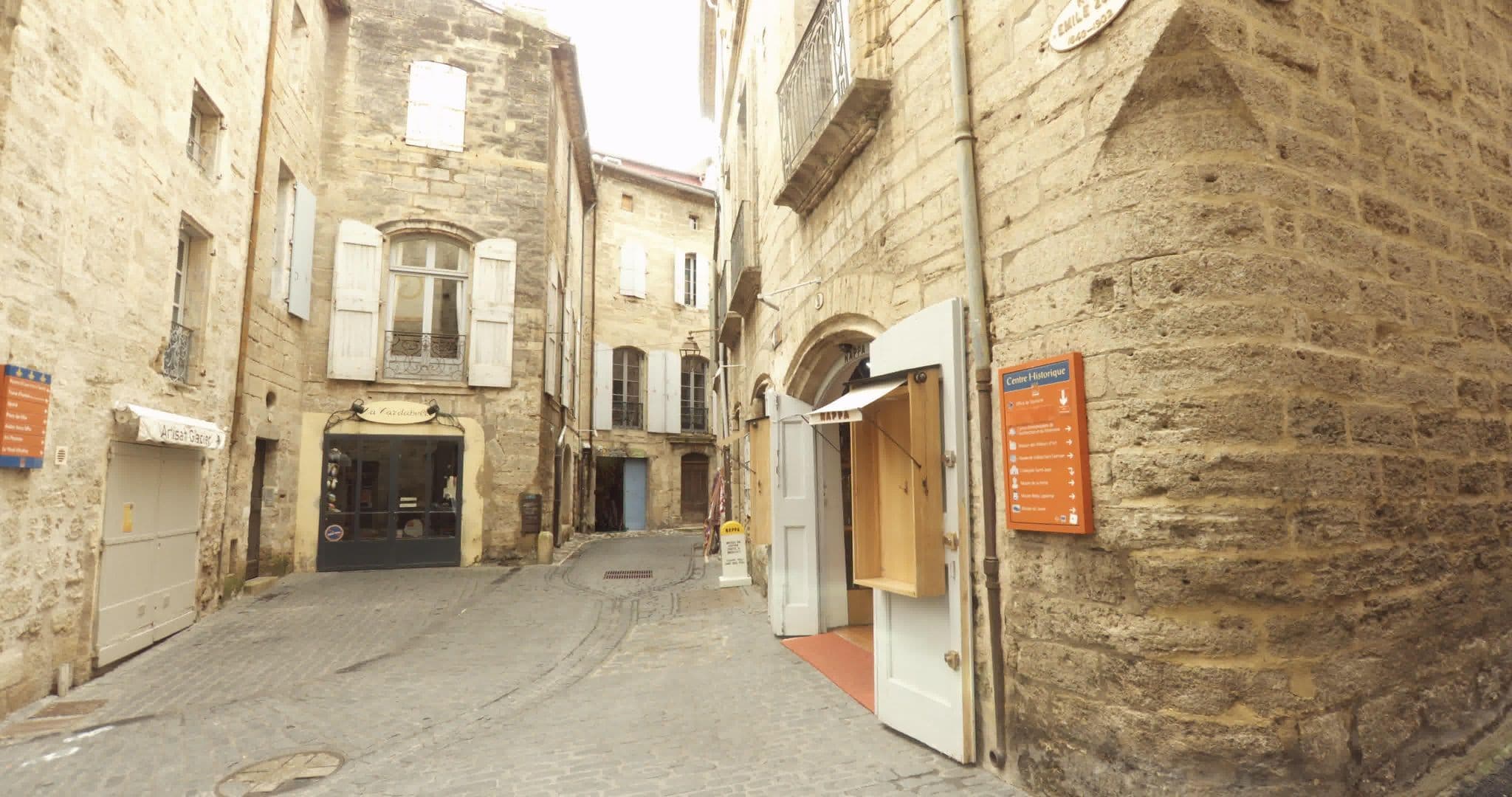Street view near Gîte La Poterie, Pézenas — © sogefi (CC BY-SA · Mapillary)