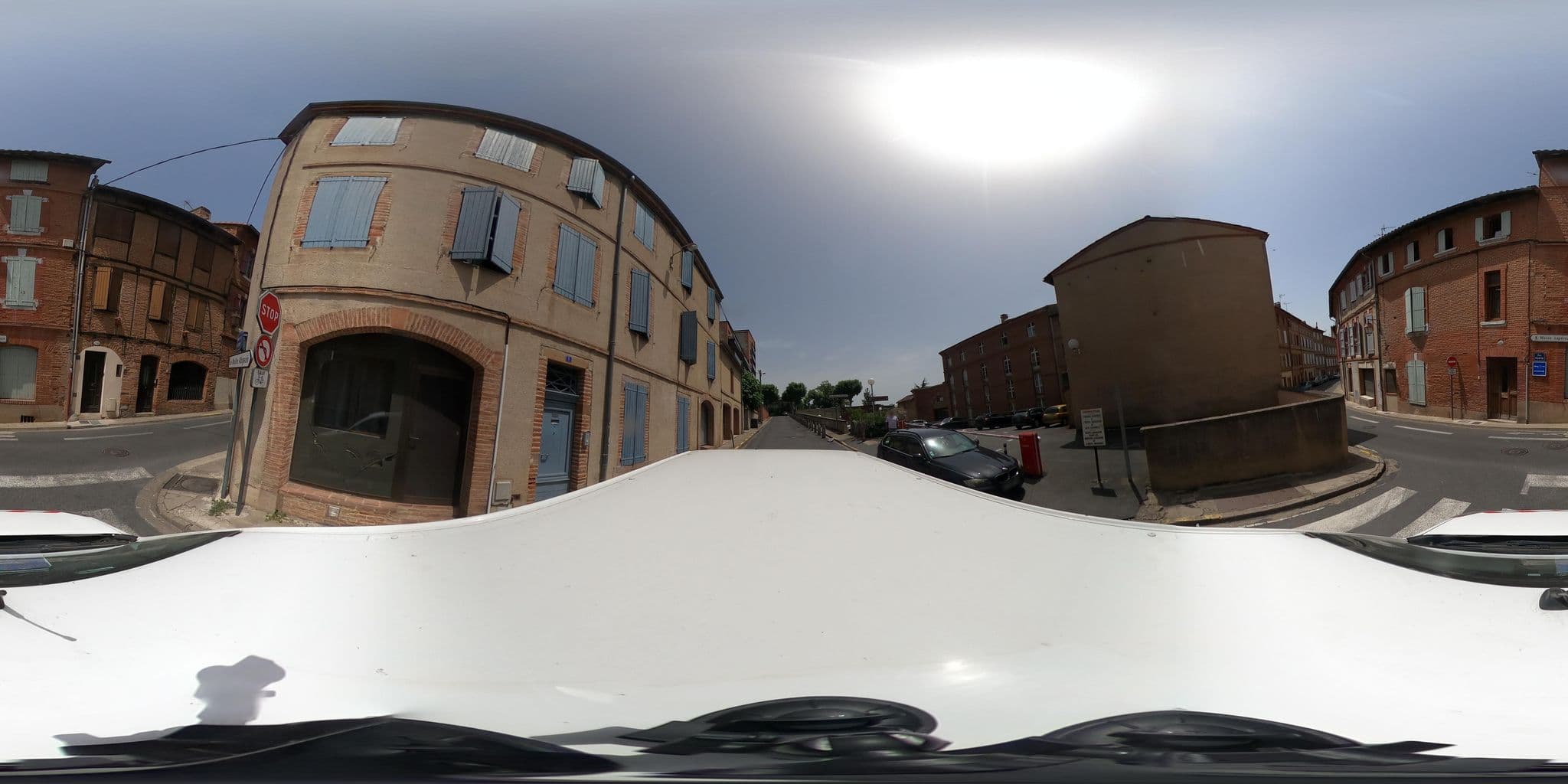Street view near Les Berges de la Cathédrale, Albi — © Remyv (CC BY-SA · Mapillary)