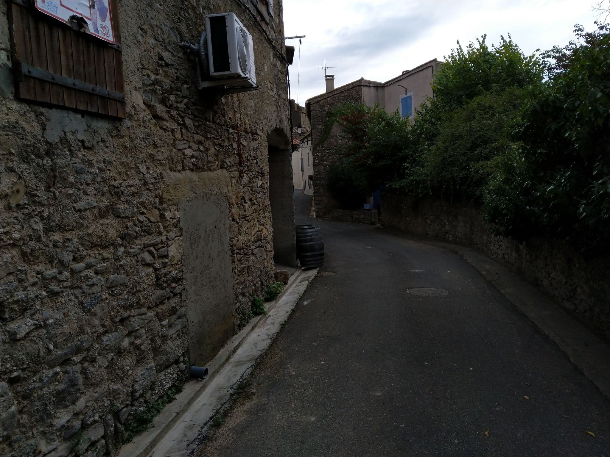 Street view near La Maison Chabbert, Olonzac — © jonathanf (CC BY-SA · Mapillary)