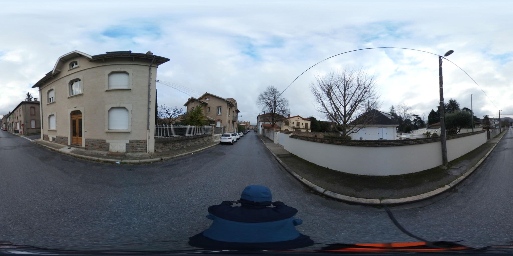 Street view near Hotel Mets & Plaisirs, Mazamet — © c_mobilite (CC BY-SA · Mapillary)