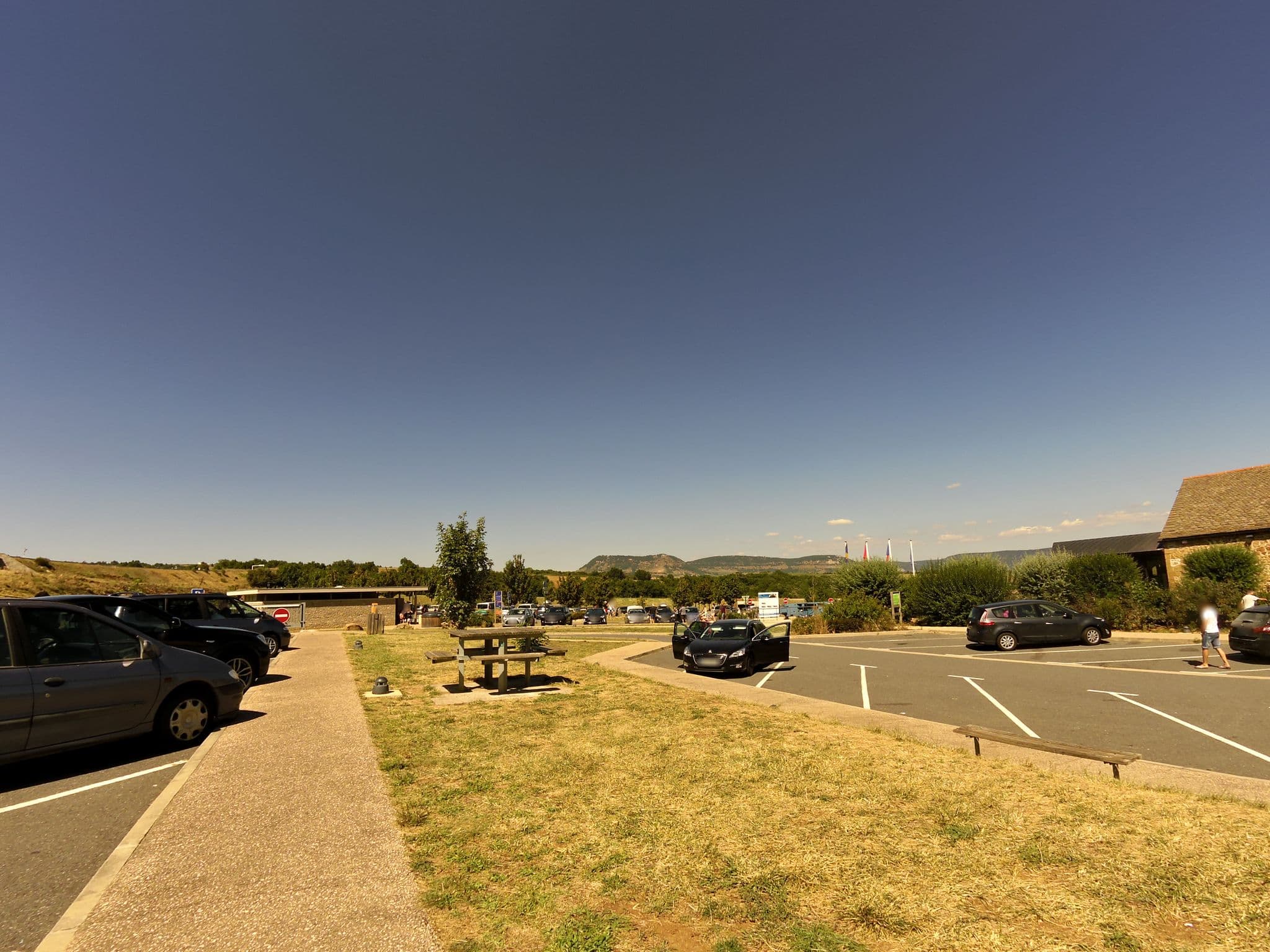 Street view near La Cadenède, Creissels — © balooval (CC BY-SA · Mapillary)
