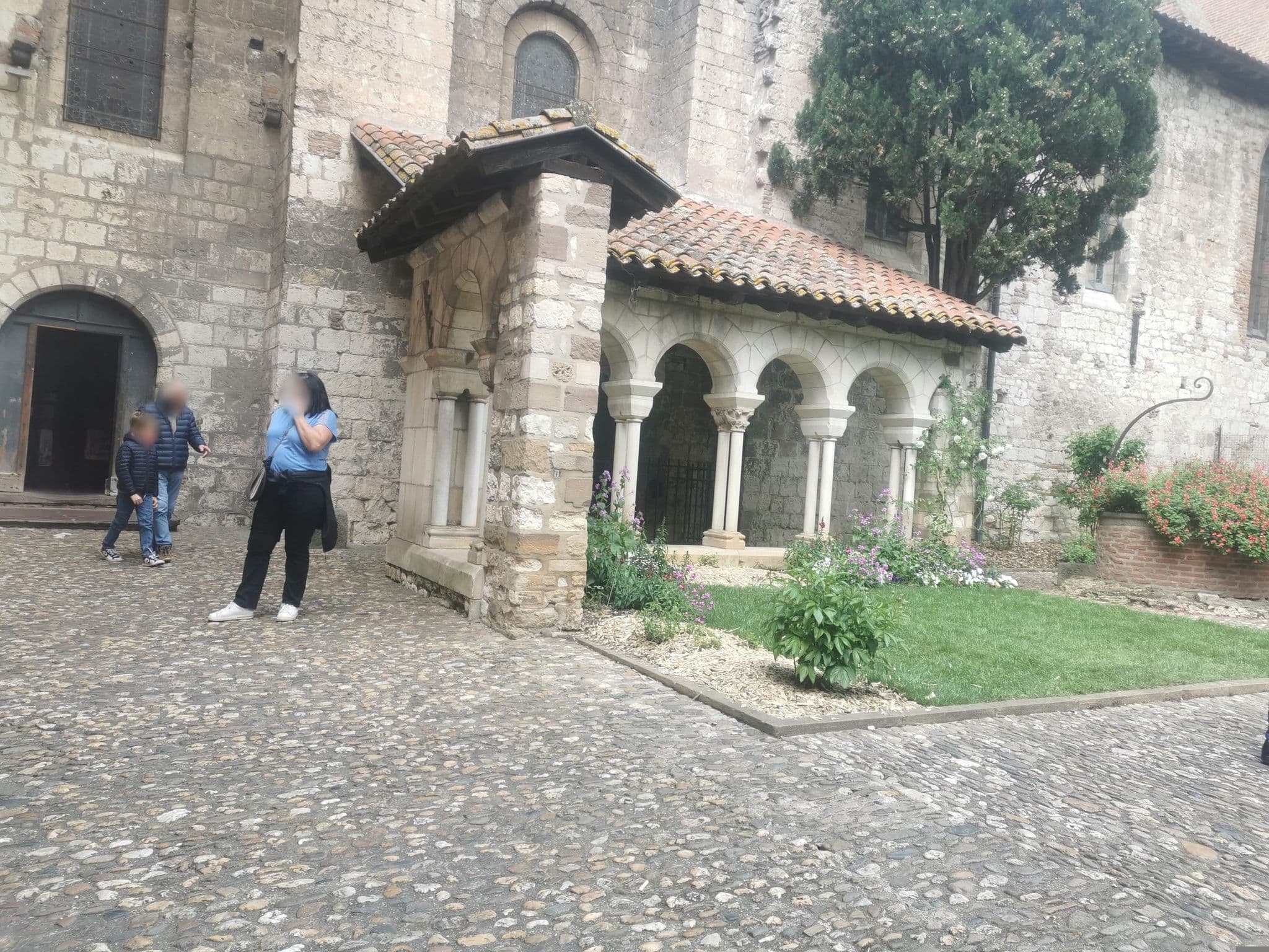 Street view near La Terrasse de la Piale, Albi — © tartine78 (CC BY-SA · Mapillary)