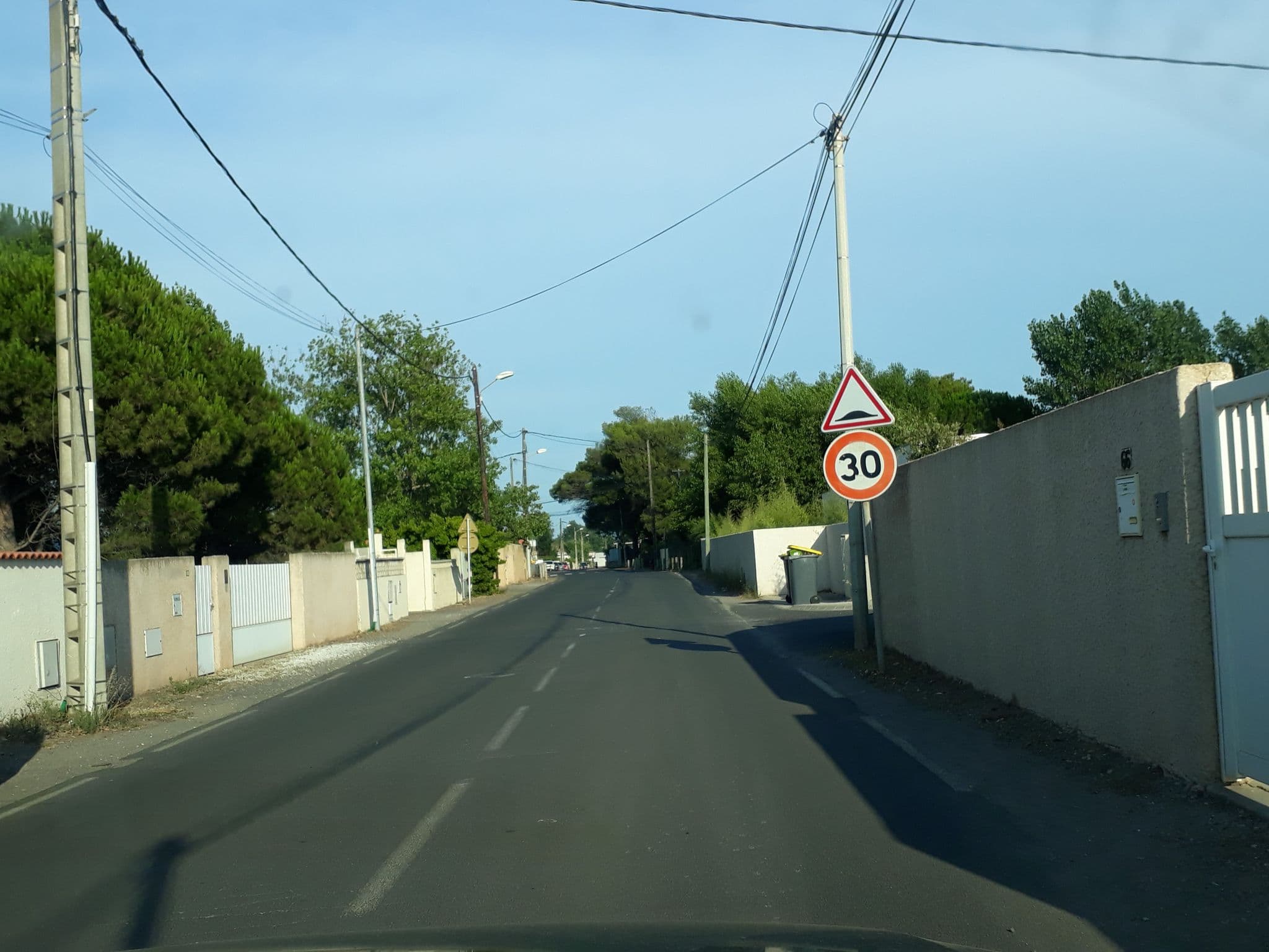 Street view near Maury Gilbert, Agde — © df45 (CC BY-SA · Mapillary)