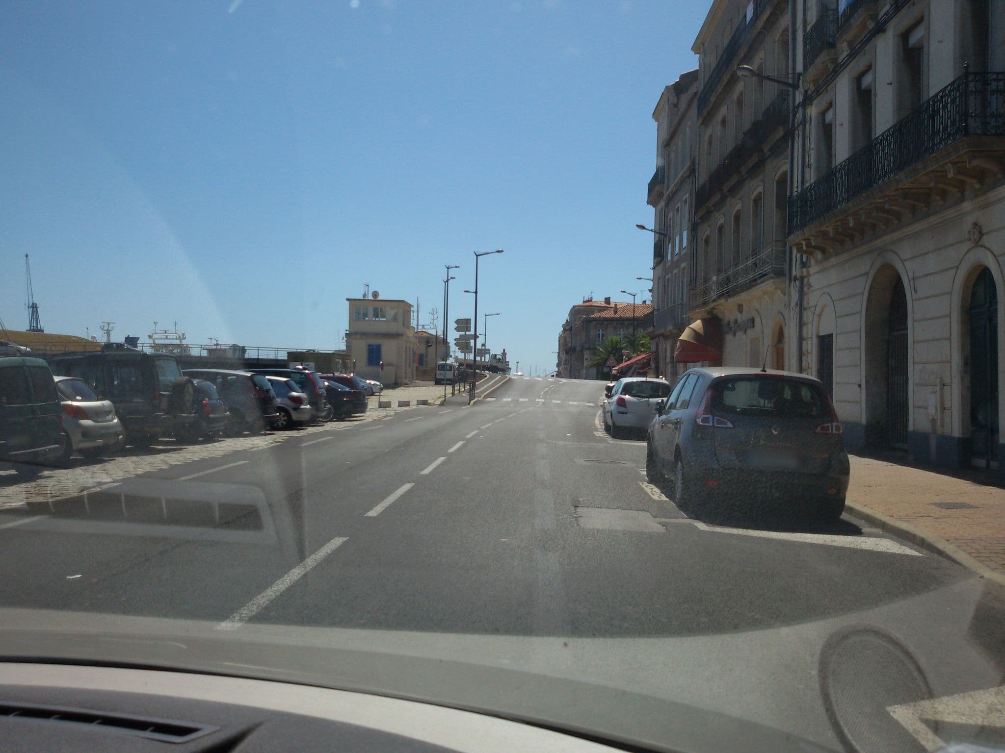 Street view near Odalys Residence Terra Gaia, Sète — © marcussacapuces91 (CC BY-SA · Mapillary)