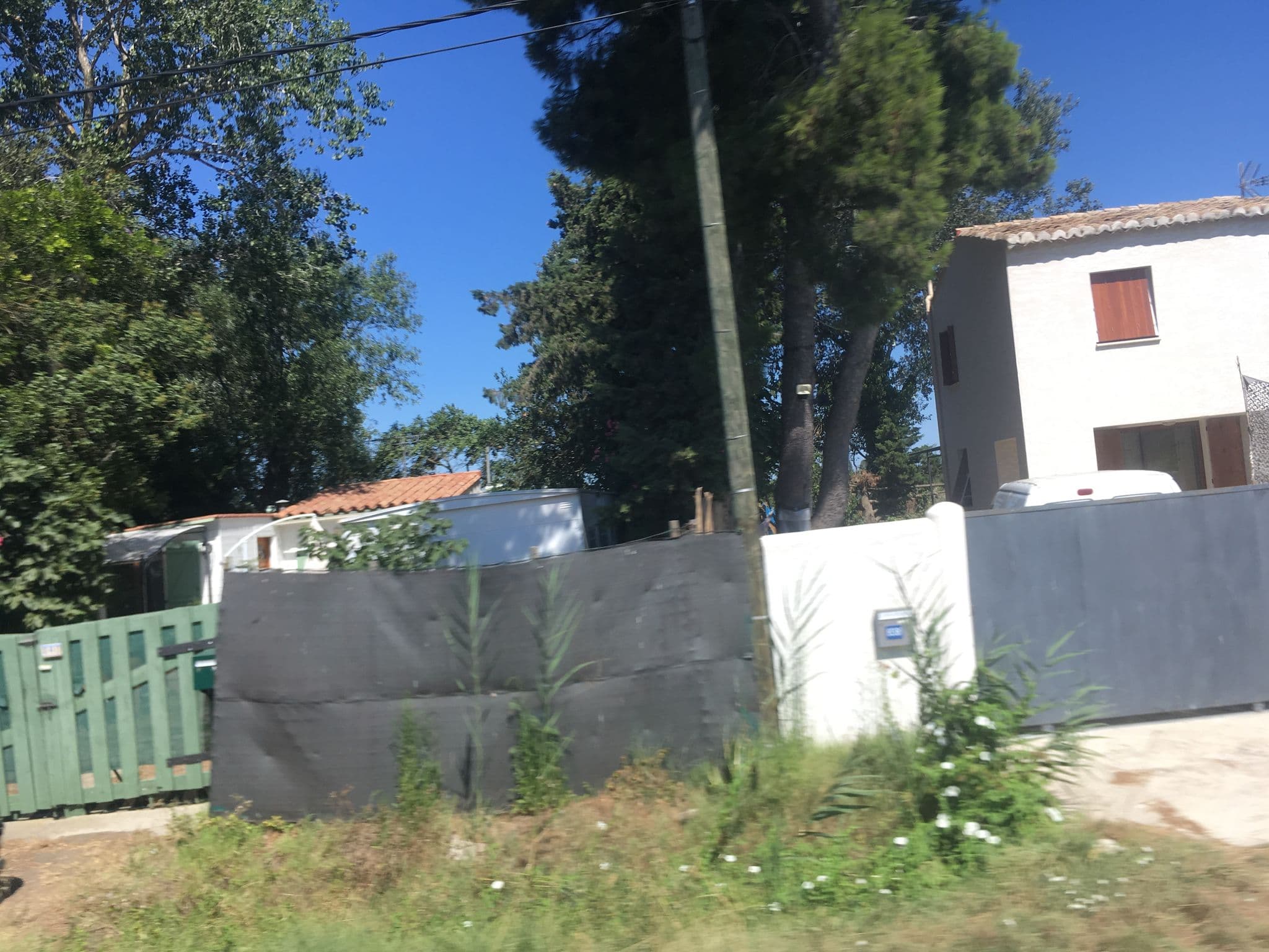 Street view near Bergerie d'Alivon, Saint-Gilles — © beat (CC BY-SA · Mapillary)