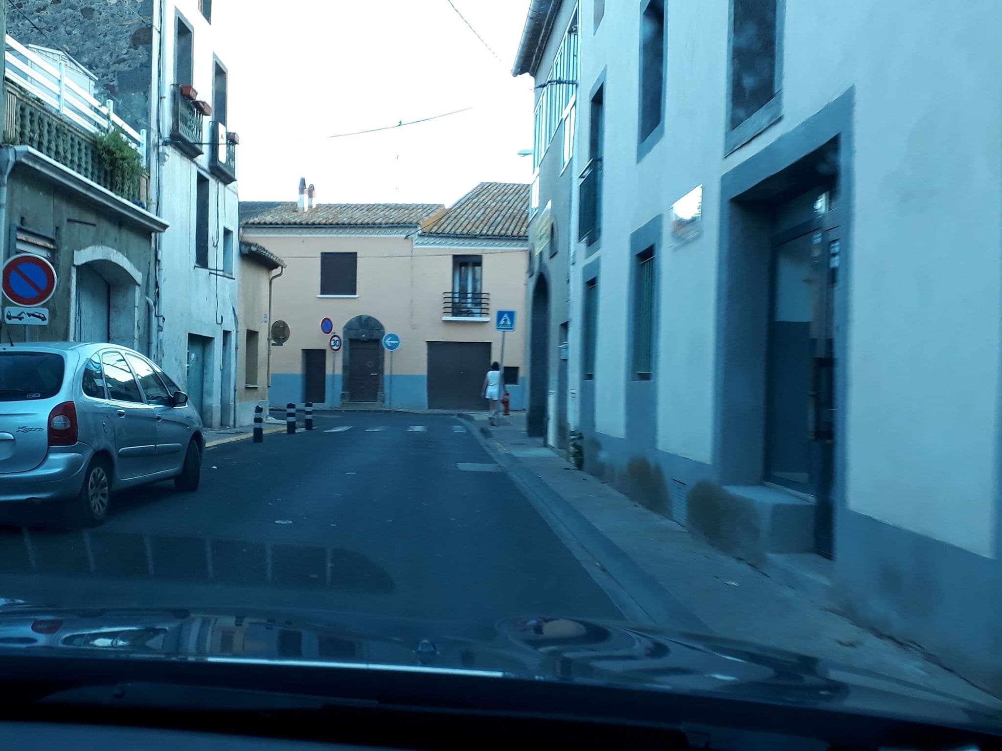 Street view near Zoralie, Agde — © df45 (CC BY-SA · Mapillary)