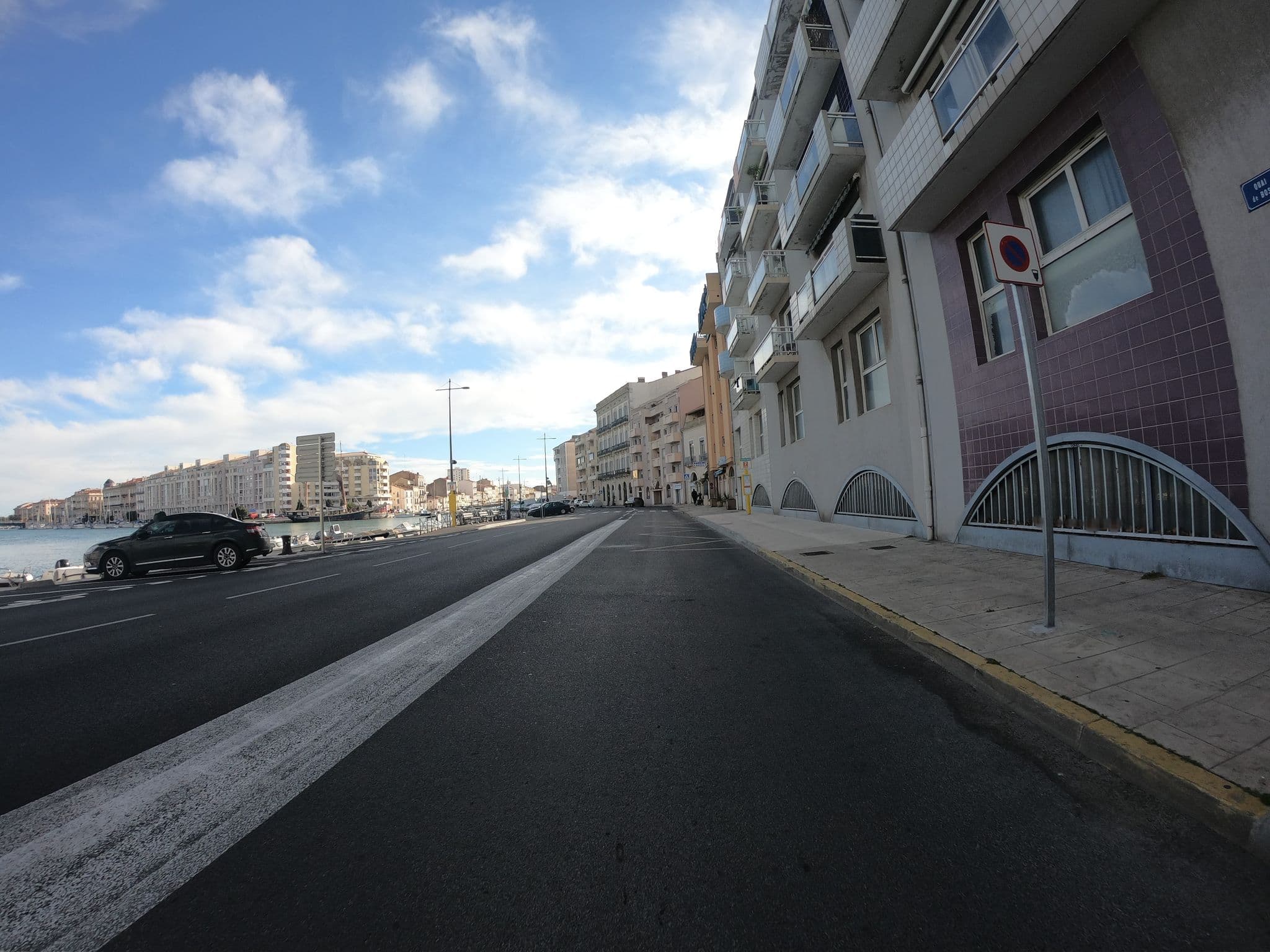 Street view near B&B Hôtel Sète Centre Gare, Sète — © joostjakob (CC BY-SA · Mapillary)