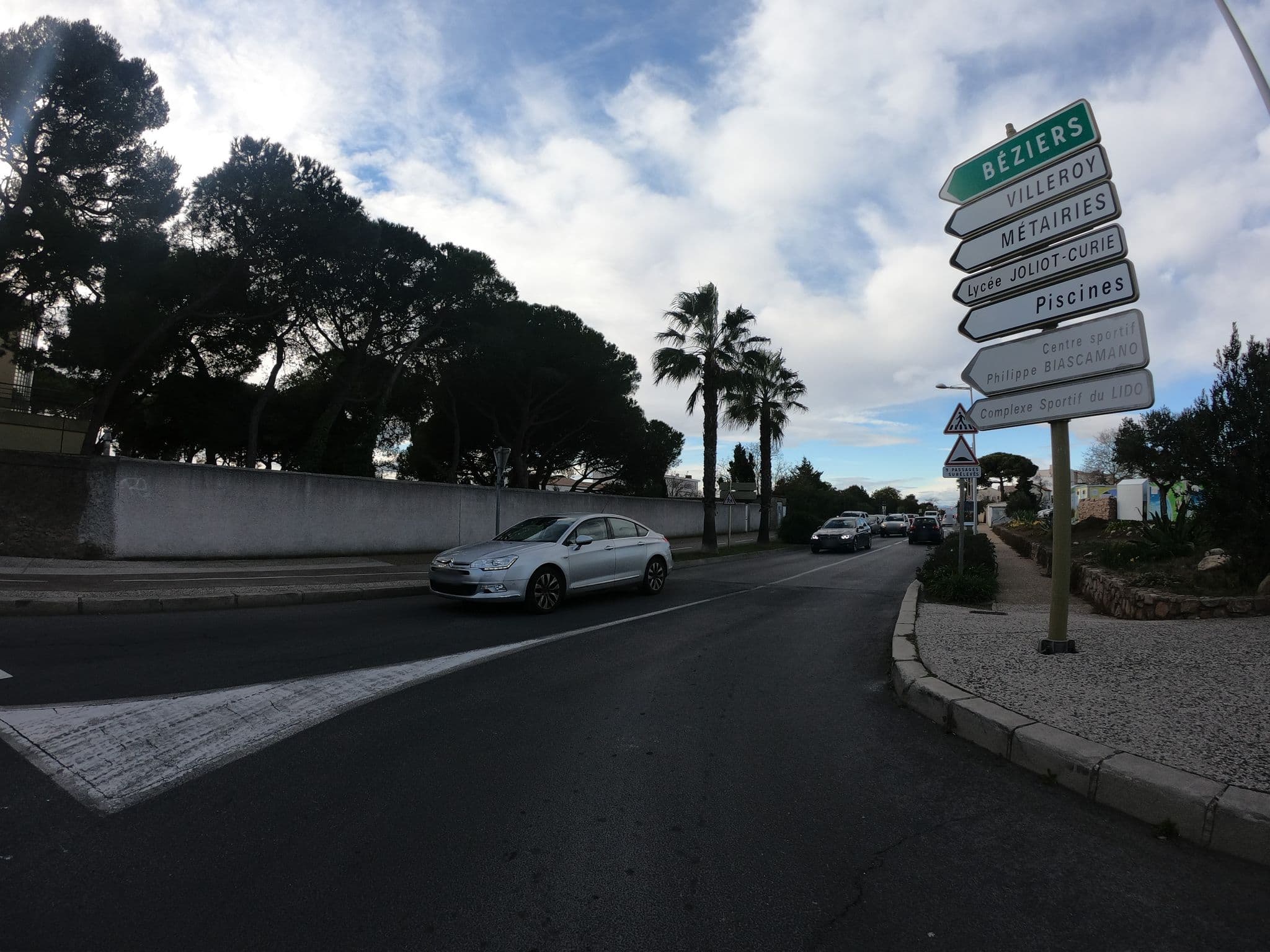 Street view near Colonie les Flots Bleus, Sète — © joostjakob (CC BY-SA · Mapillary)