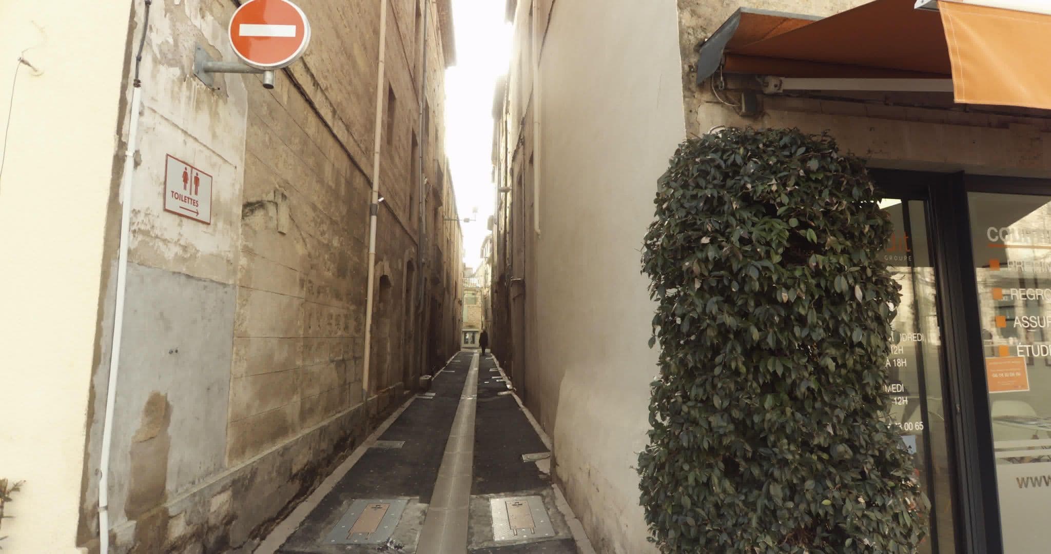 Street view near La Maison du Jardin de l'Ange, Pézenas — © sogefi (CC BY-SA · Mapillary)