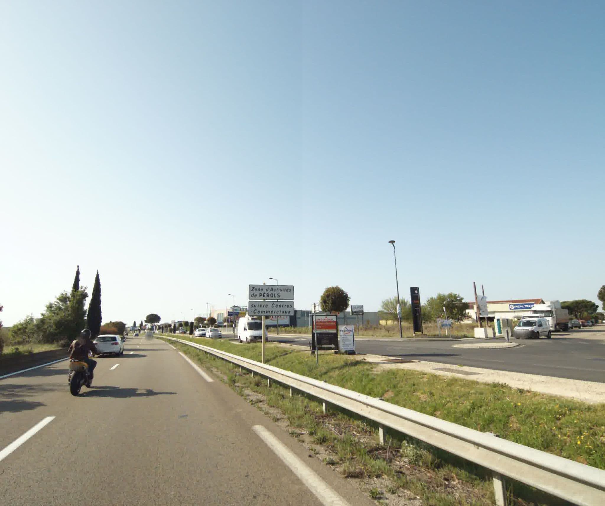 Street view near Economique Hôtel Montpellier Aéroport, Pérols — © sogefi (CC BY-SA · Mapillary)