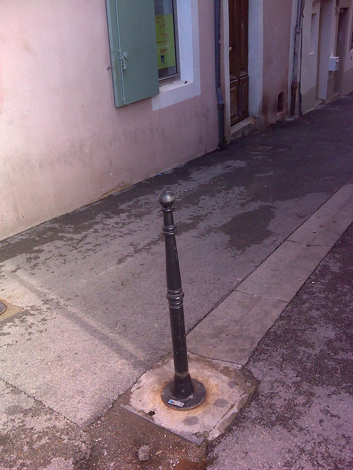 Street view near Camping la Croix Clémentine, Alès — © bernardvoyageur (CC BY-SA · Mapillary)