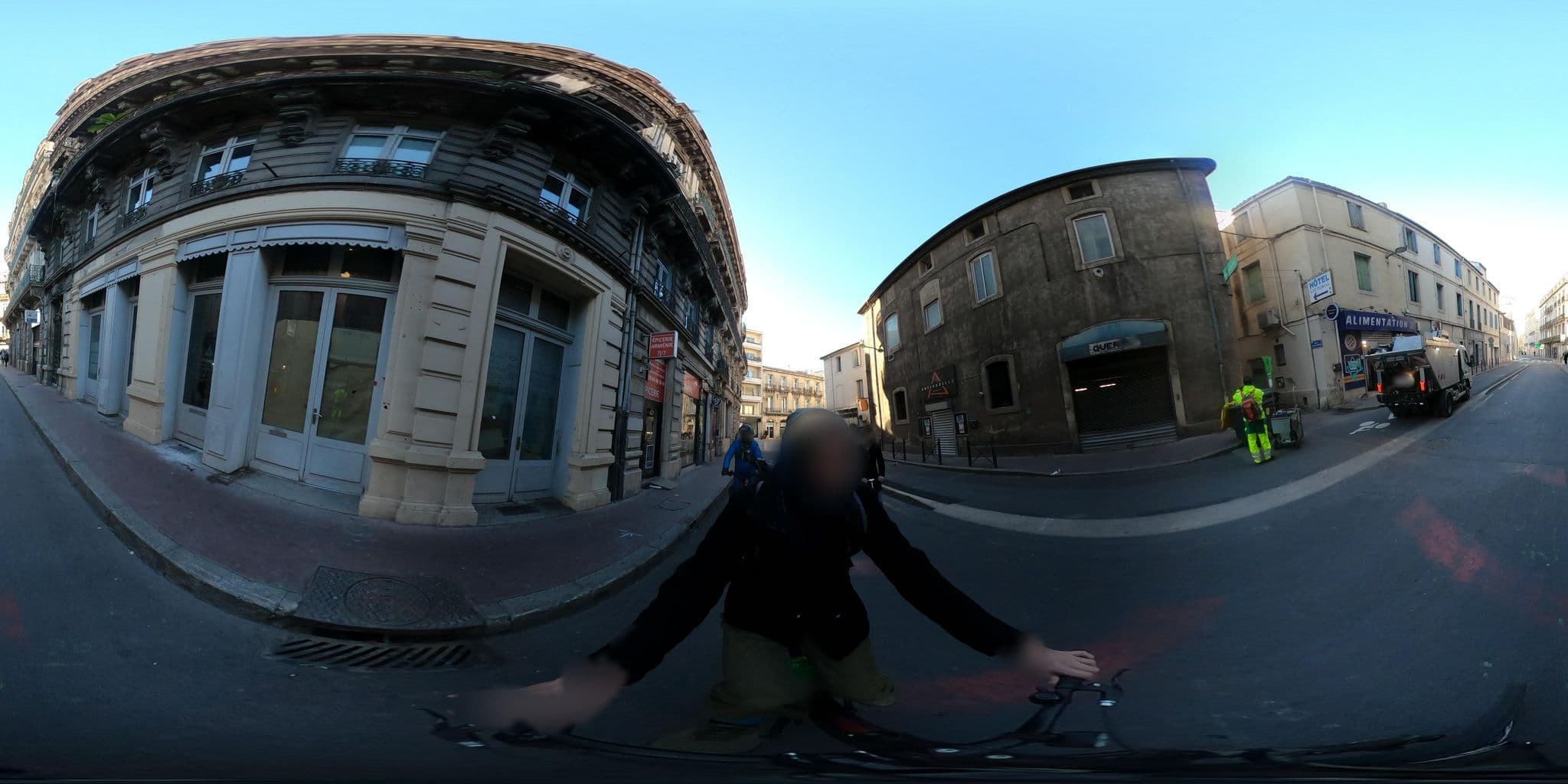 Street view near Hôtel Du Littoral, Montpellier — © simadec (CC BY-SA · Mapillary)