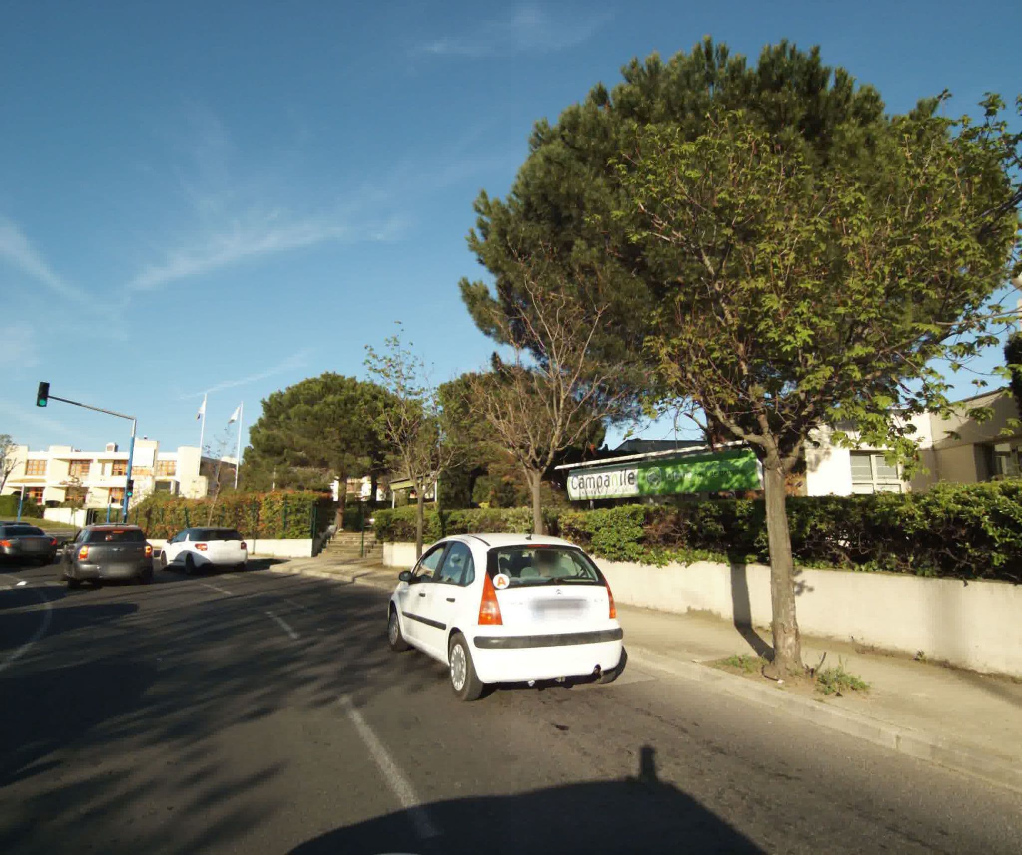 Street view near Hôtel Grill Millénaire, Montpellier — © sogefi (CC BY-SA · Mapillary)