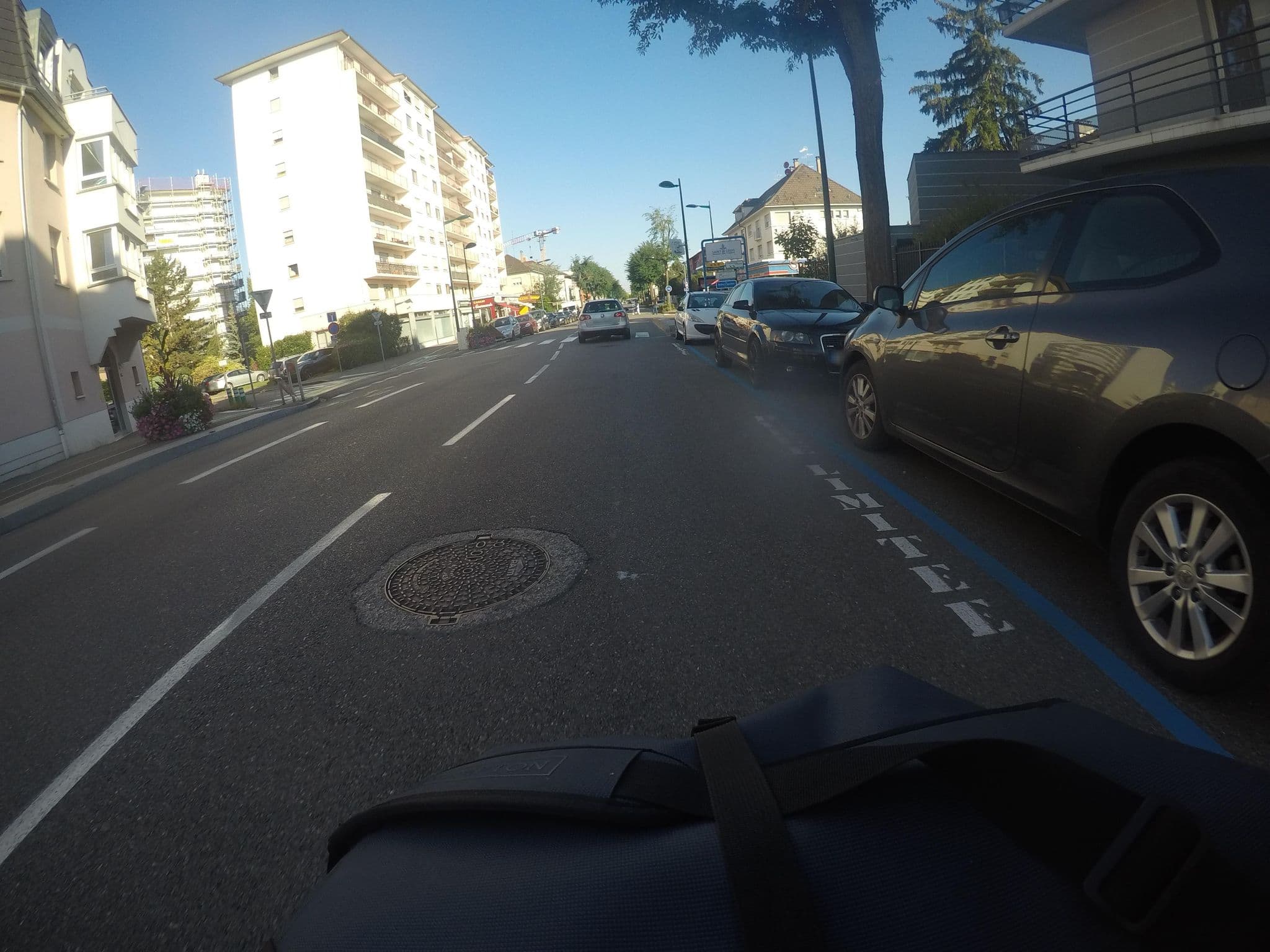 Street view near Adagio Aparthotel, Saint-Louis — © mfa (CC BY-SA · Mapillary)