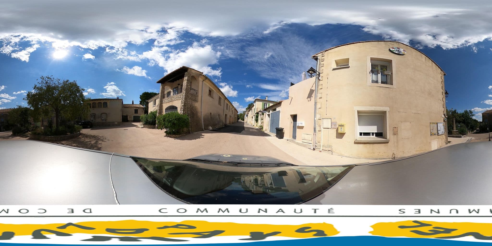 Street view near Château Roumanières, Sommières — © data_wax (CC BY-SA · Mapillary)