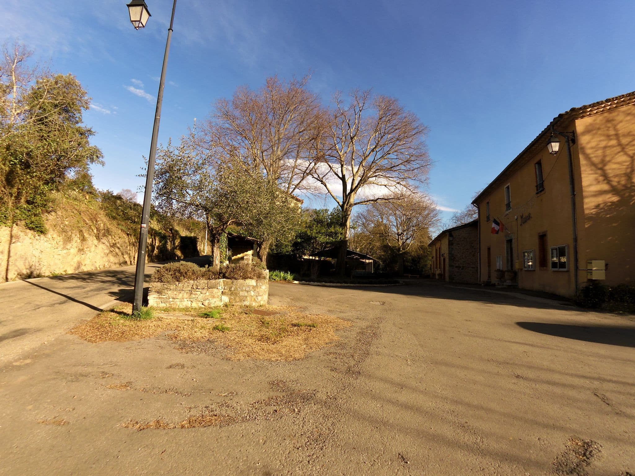 Street view near Château De Saint Félix, Anduze — © balooval (CC BY-SA · Mapillary)