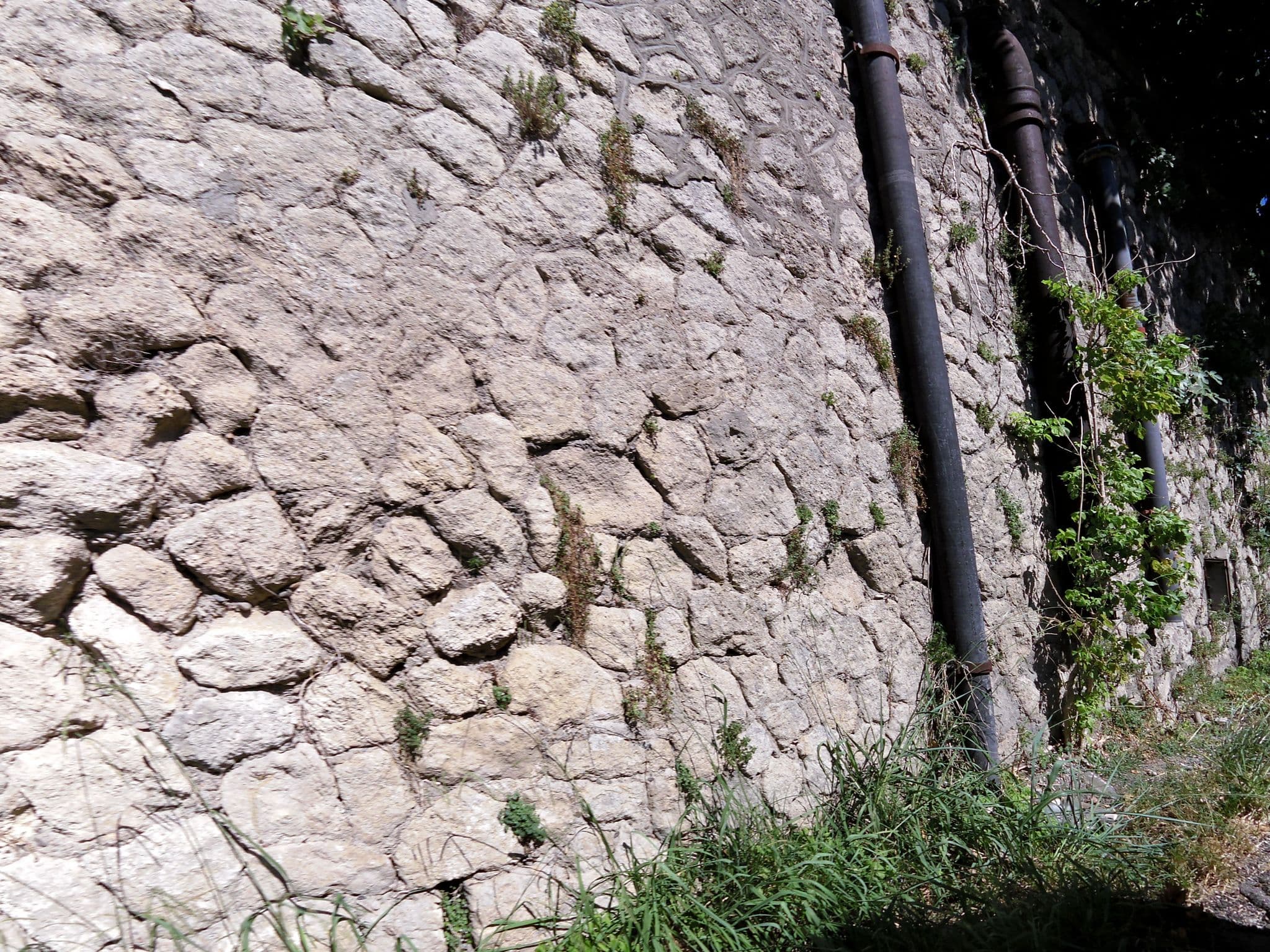 Street view near Le relais de L'estelou, Sommières — © balooval (CC BY-SA · Mapillary)