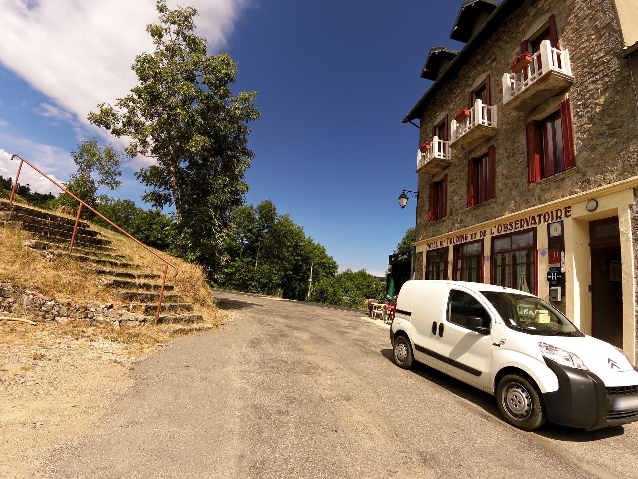 Street view near Centre Esperou Accueil, Valleraugue — © balooval (CC BY-SA · Mapillary)