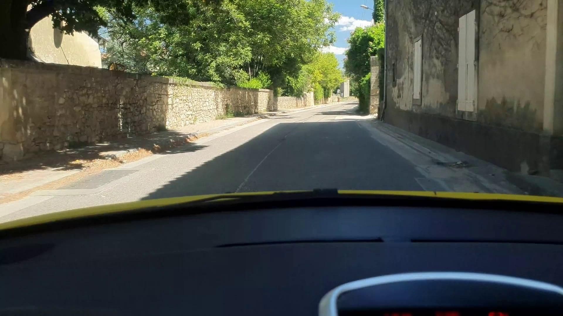 Street view near La Glacière, Tresques — © si3p0 (CC BY-SA · Mapillary)