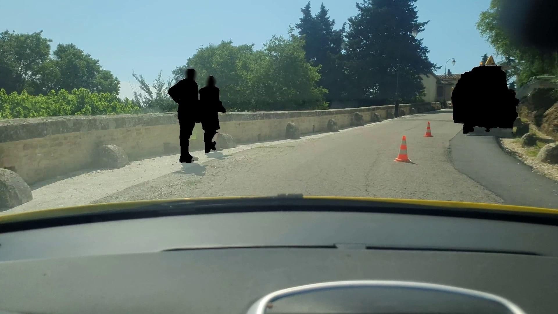 Street view near Mv Castillon, Castillon-du-Gard — © si3p0 (CC BY-SA · Mapillary)