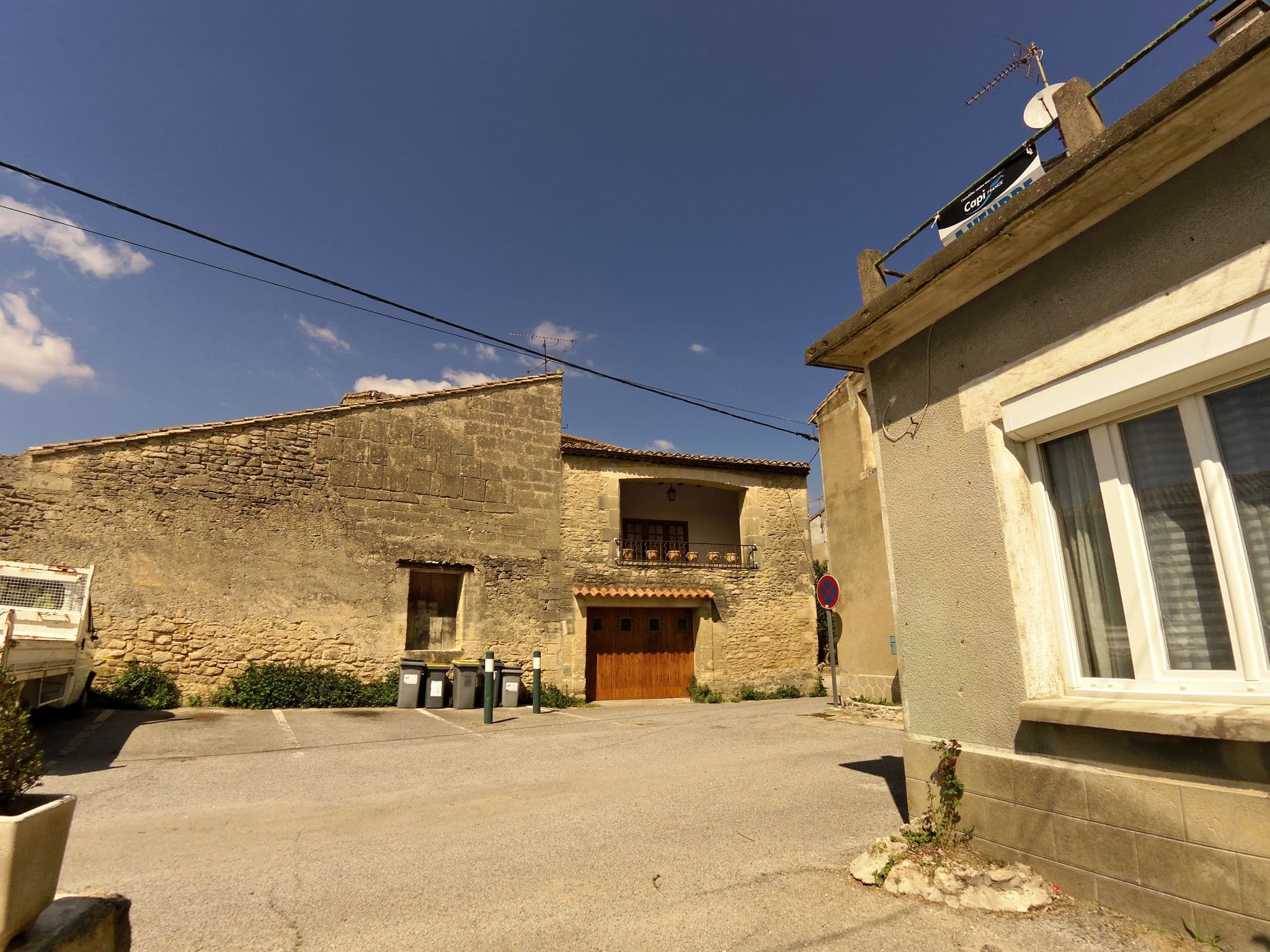 Street view near Vicha, Aubais — © balooval (CC BY-SA · Mapillary)