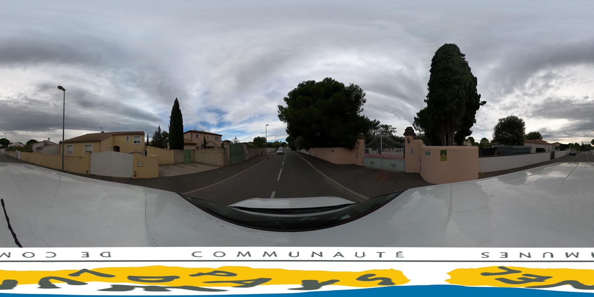Street view near Les Bougainvillees les gîtes, Villetelle — © data_wax (CC BY-SA · Mapillary)