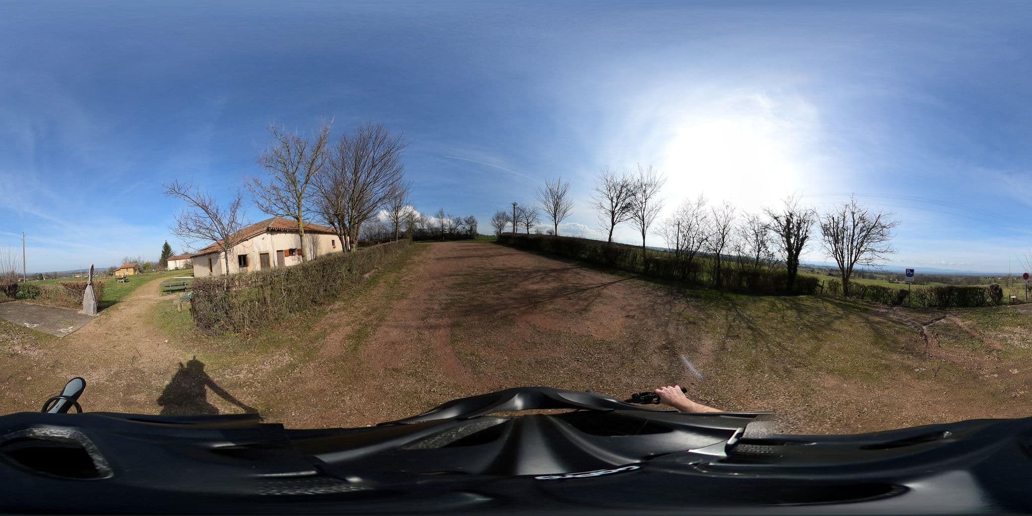 Street view near Le Grand Couvert Parking, Coutouvre — © capmoustache (CC BY-SA · Mapillary)
