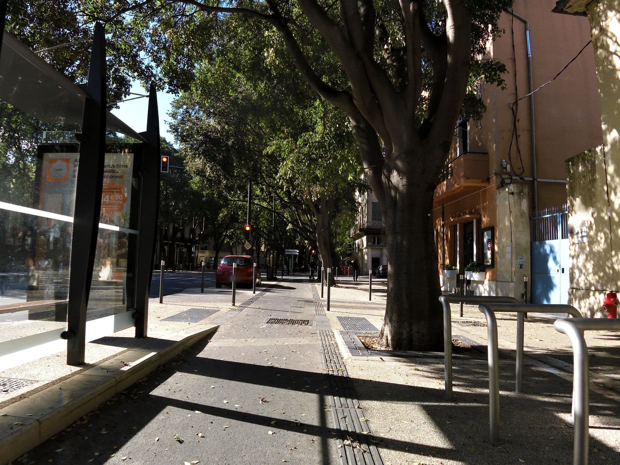 Street view near Empire Hotel Nimes, Nîmes — © balooval (CC BY-SA · Mapillary)