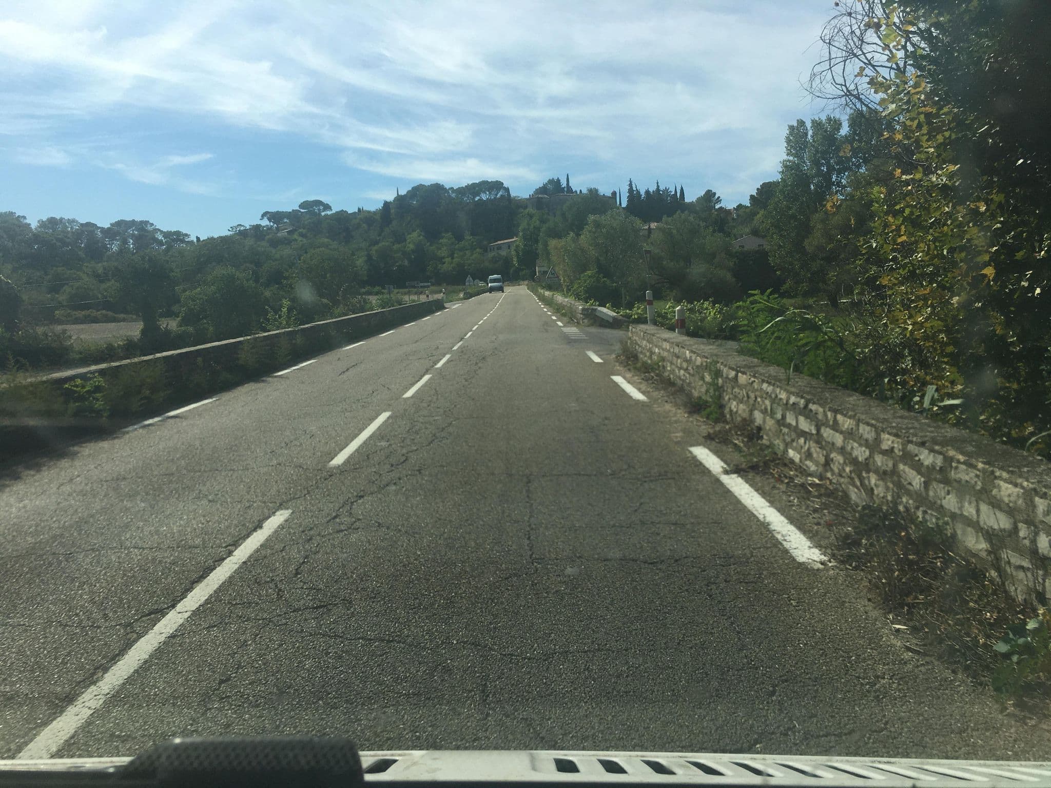 Street view near Moulin du Pont d'Alzon, Uzès — © raymond (CC BY-SA · Mapillary)