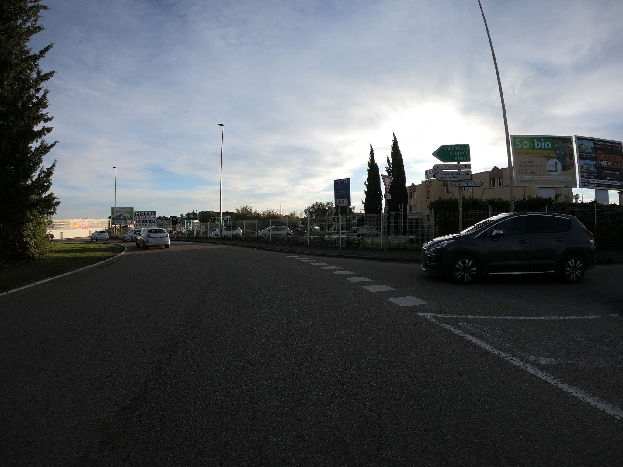 Street view near L’Escale d’Alès, Alès — © joostjakob (CC BY-SA · Mapillary)