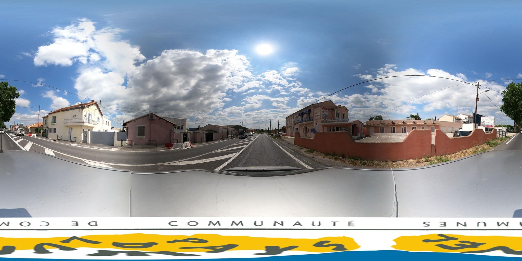 Street view near Ambre Hôtel, Lunel — © data_wax (CC BY-SA · Mapillary)