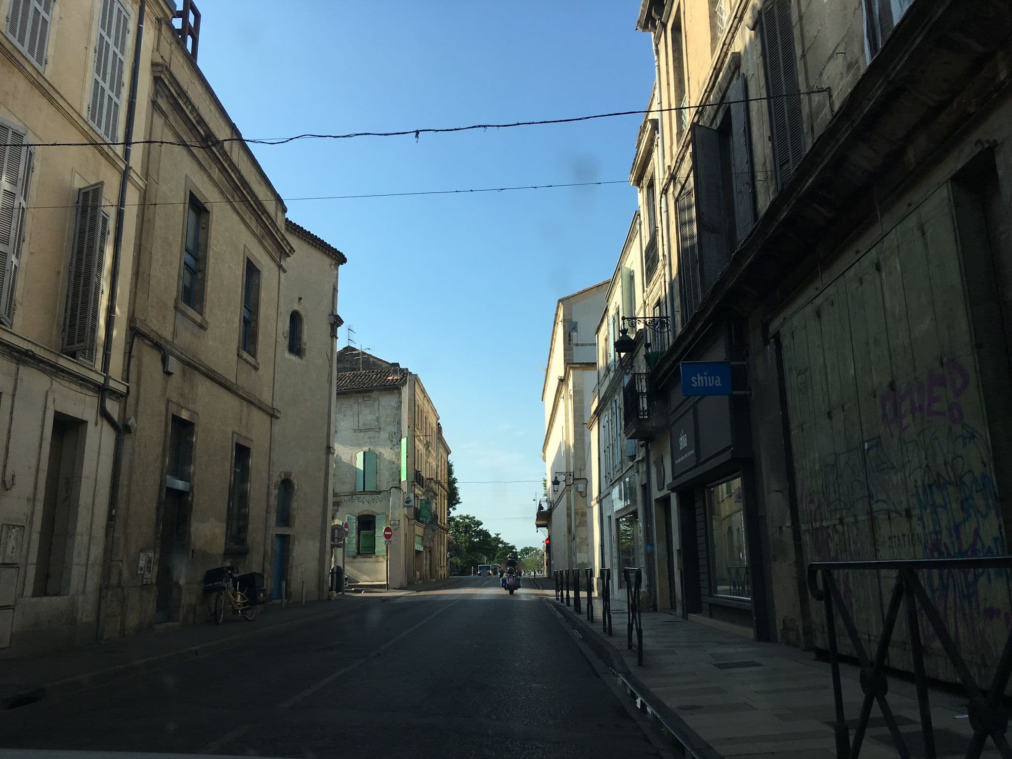 Street view near La terrasse face au théâtre, Arles — © beat (CC BY-SA · Mapillary)