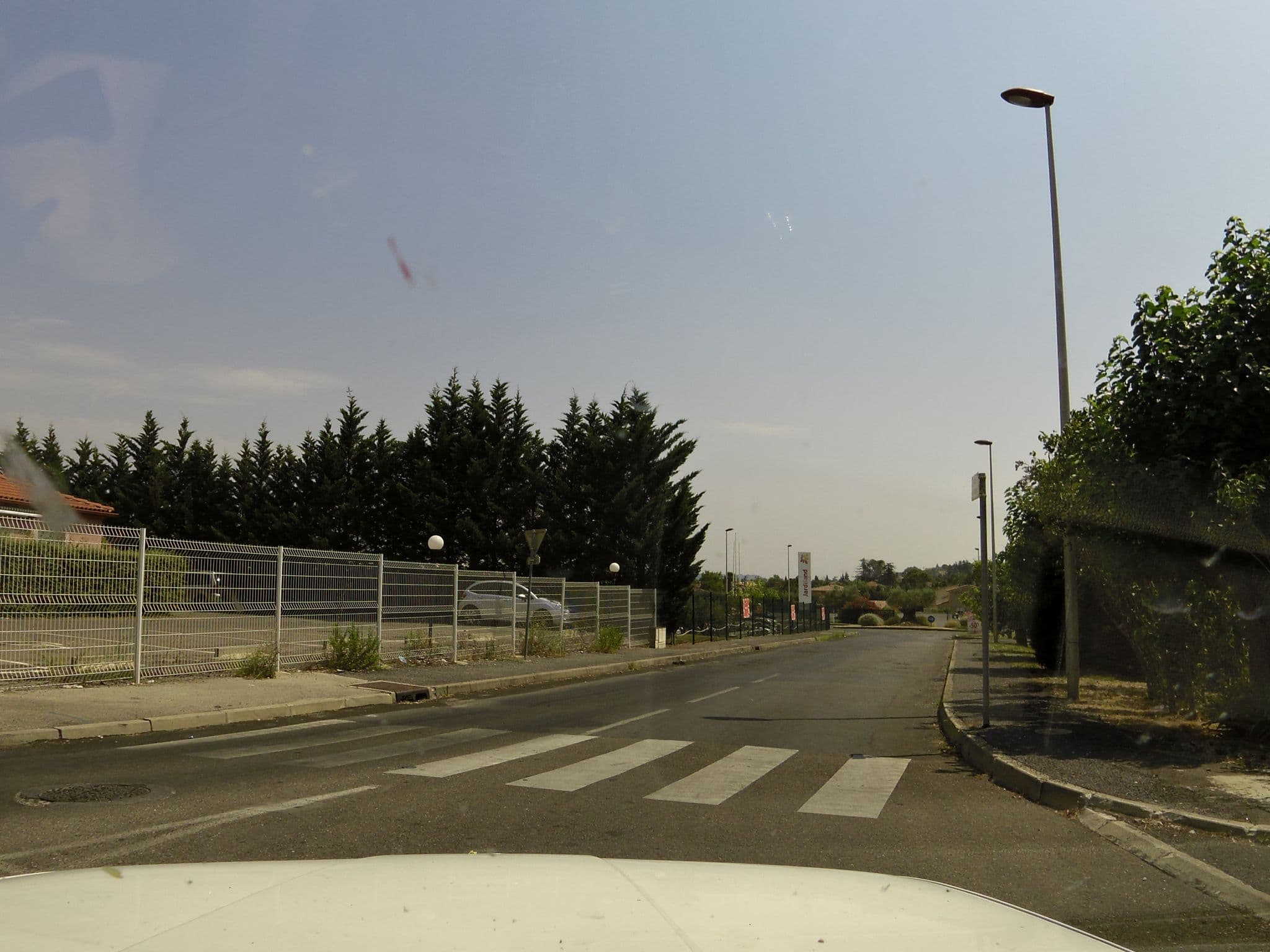 Street view near Hôtel Deltour, Alès — © chivos (CC BY-SA · Mapillary)
