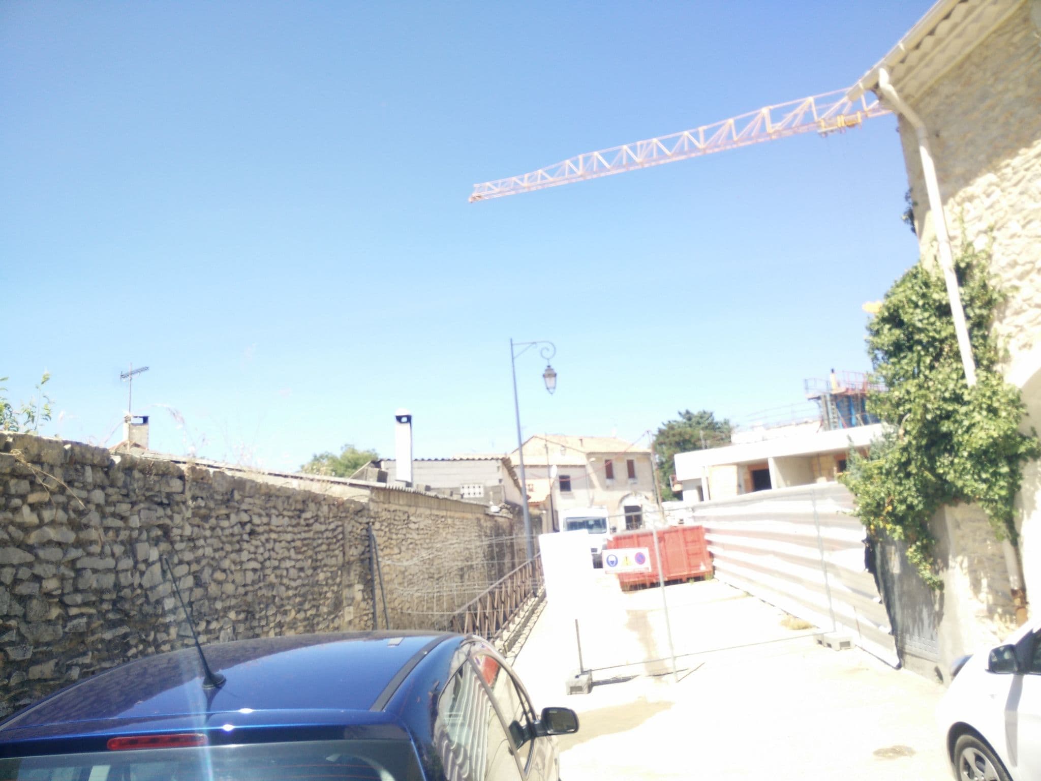 Street view near Adrosa, Uchaud — © balooval (CC BY-SA · Mapillary)