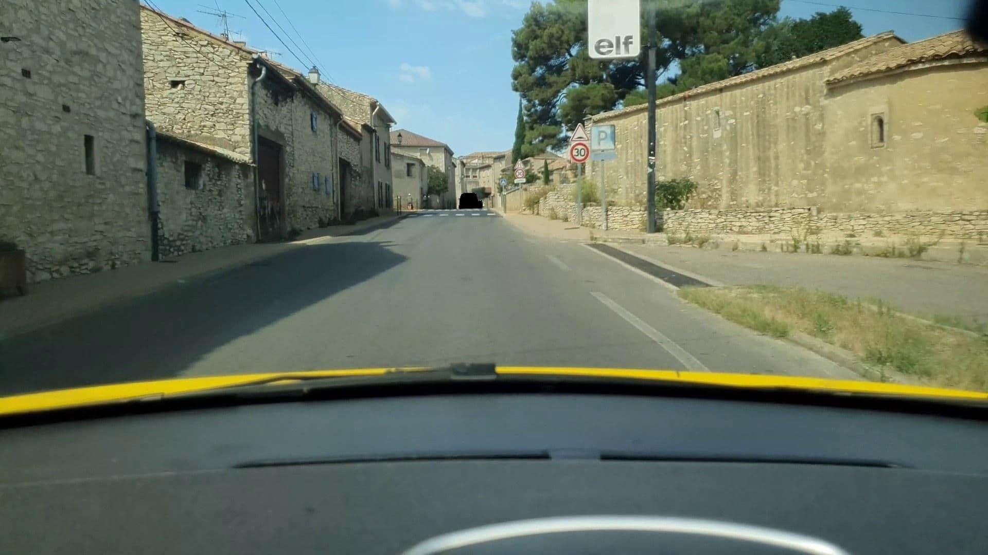 Street view near Auberge De Tavel, Tavel — © si3p0 (CC BY-SA · Mapillary)