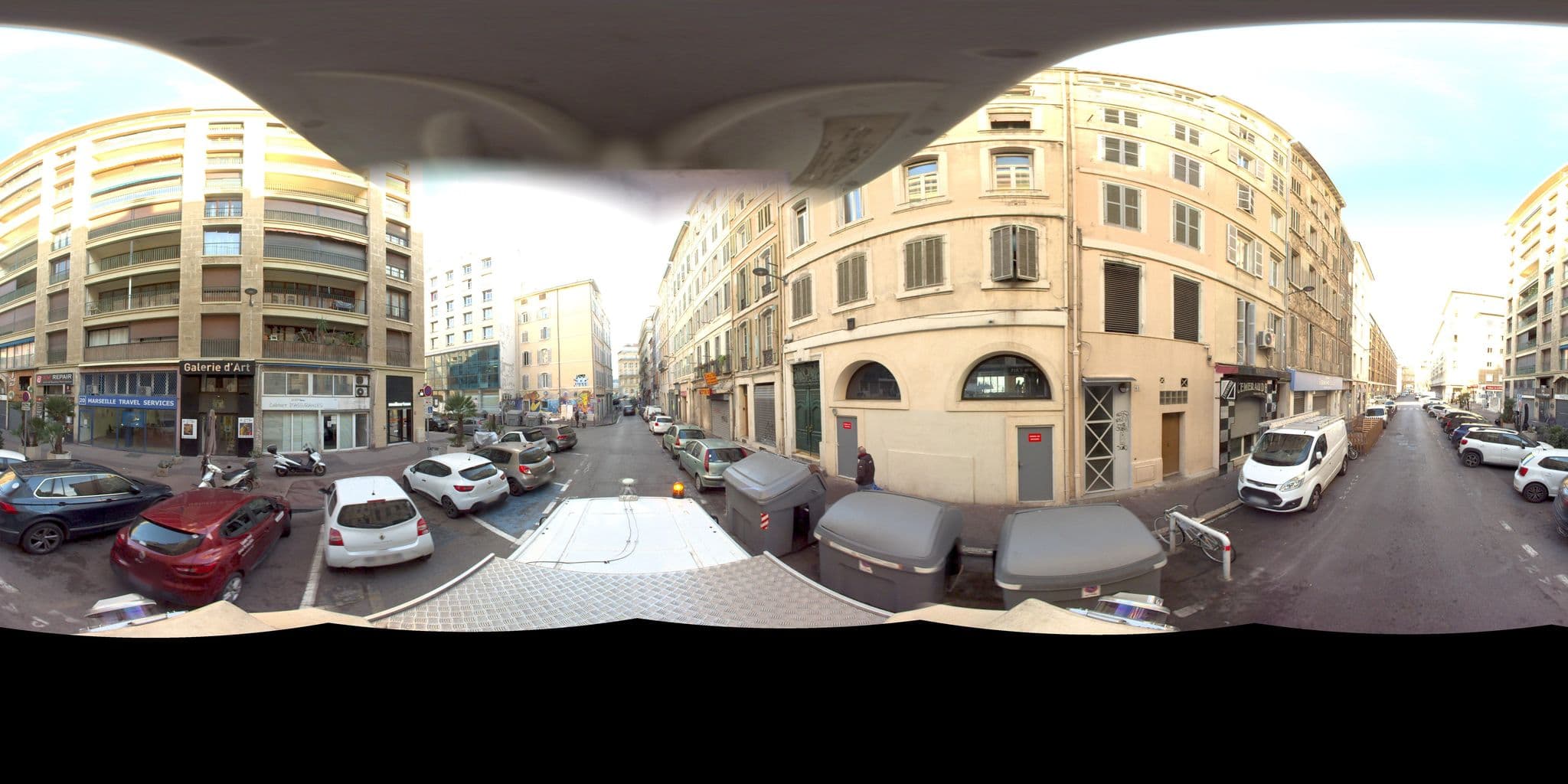 Street view near Lalexandrines, Marseille 02 — © Suez (CC BY-SA · Mapillary)