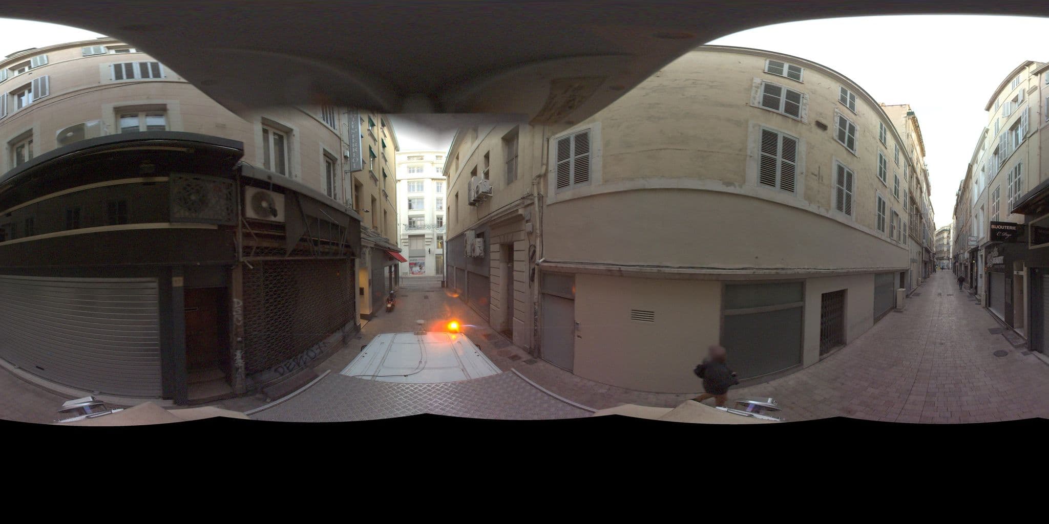 Street view near Hôtel St Ferreol, Opéra — © Suez (CC BY-SA · Mapillary)