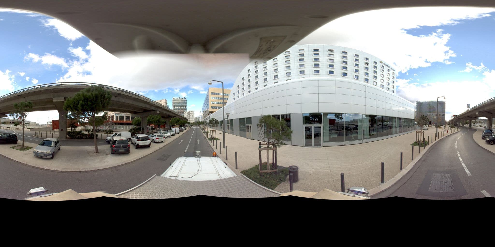 Street view near Golden Tulip Marseille Euromed, La Joliette — © Suez (CC BY-SA · Mapillary)