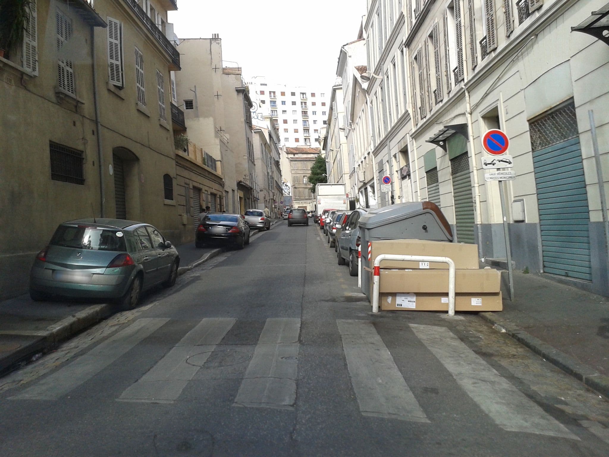 Street view near UniqueAppart, Saint-Charles — © brano (CC BY-SA · Mapillary)