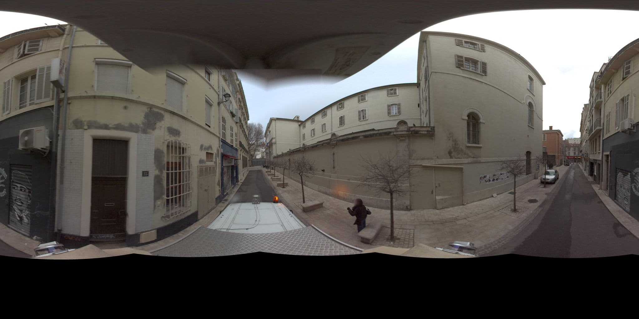 Street view near Hôtel Américain, Marseille — © Suez (CC BY-SA · Mapillary)