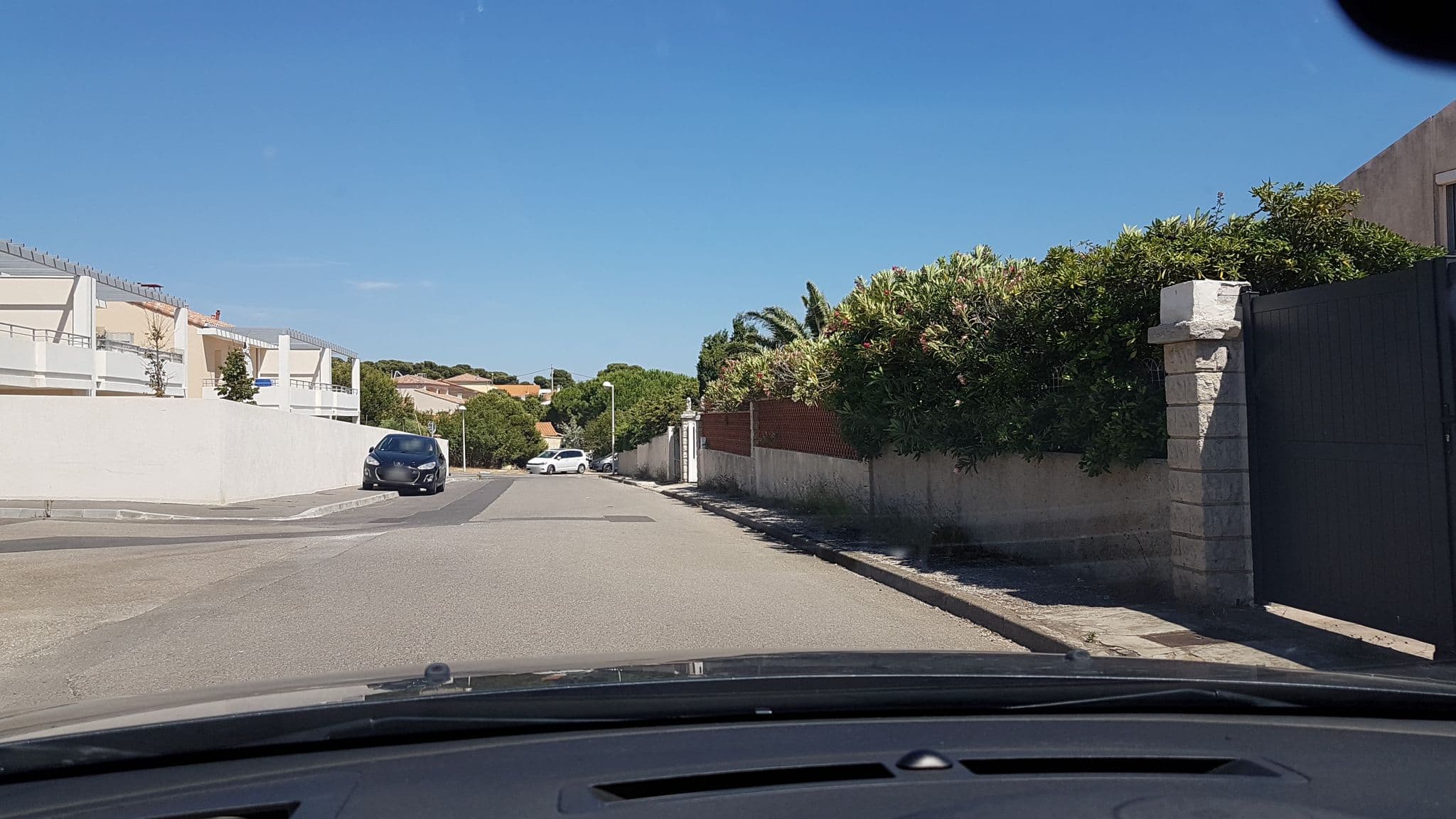 Street view near Goelia Cap Bleu, Sausset-les-Pins — © axelf8409 (CC BY-SA · Mapillary)