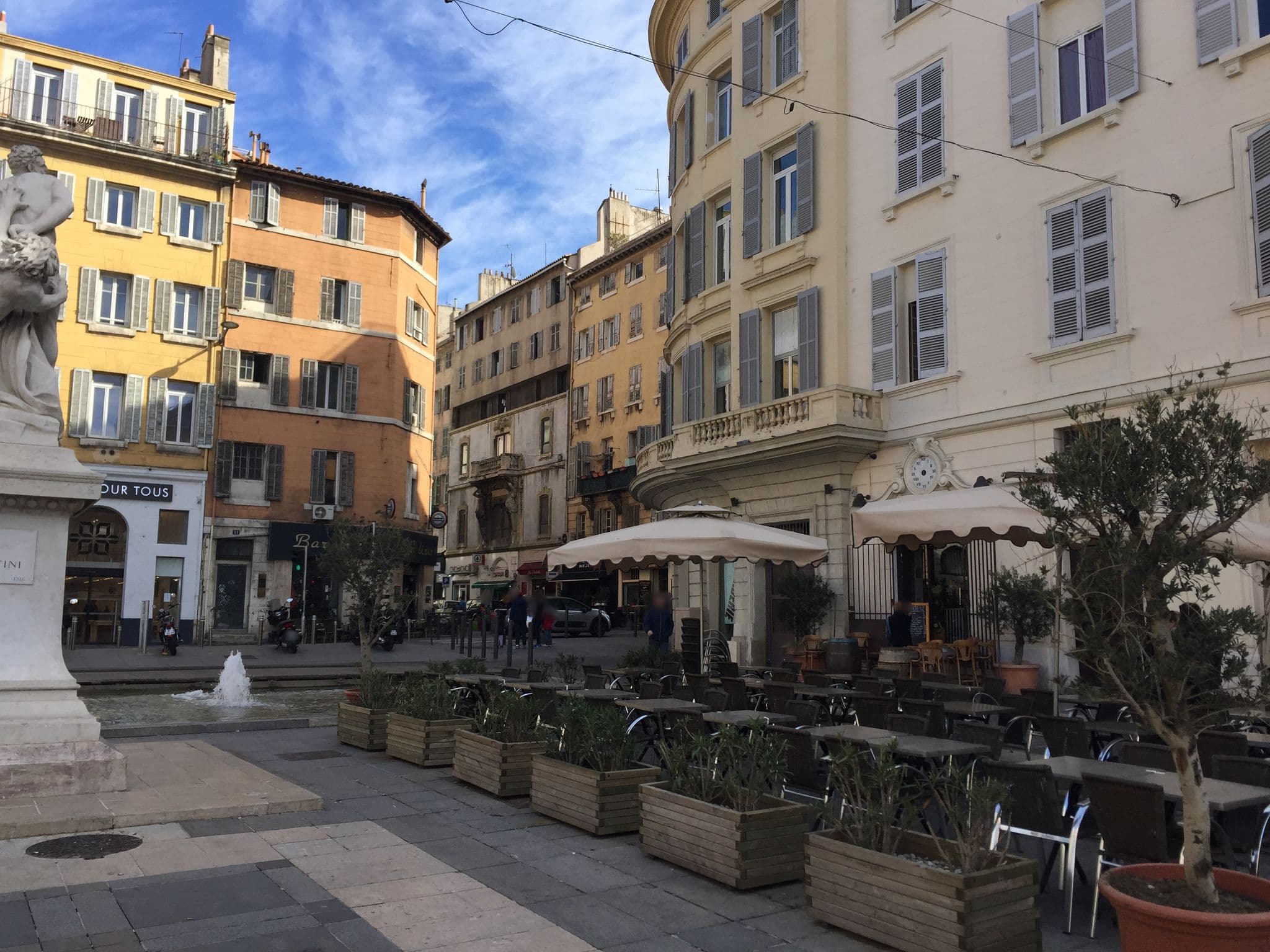 Street view near La MAISON du PORT, Opéra — © zimmy (CC BY-SA · Mapillary)