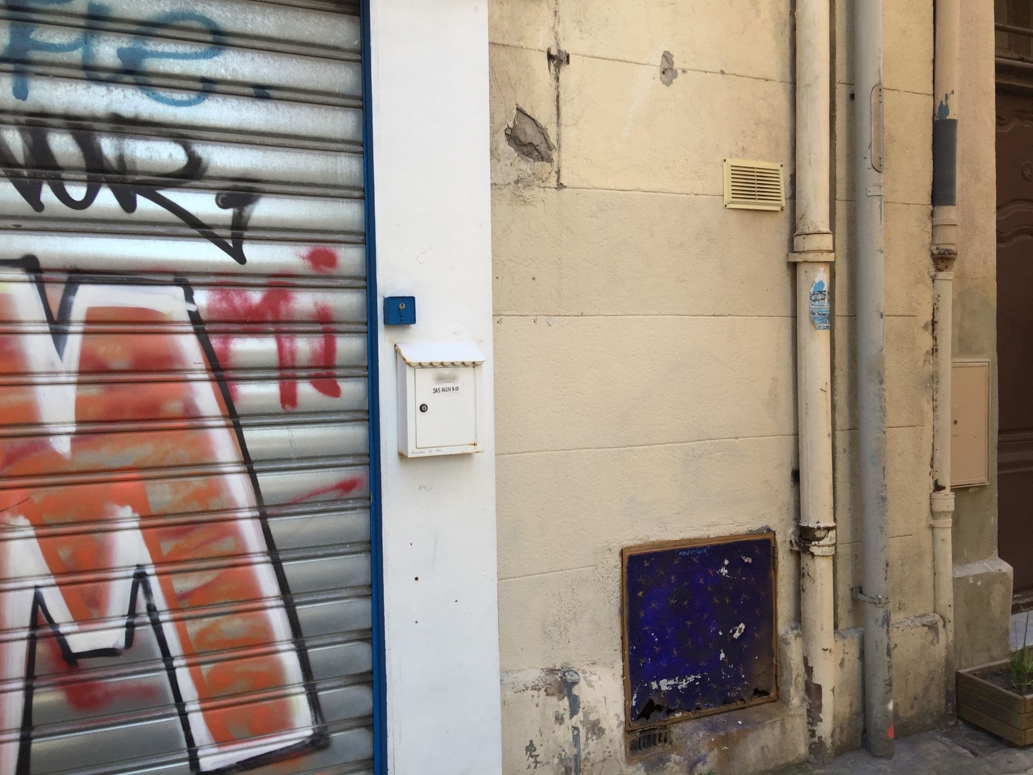 Street view near Le Loft du Moulin, Marseille 02 — © xdu (CC BY-SA · Mapillary)