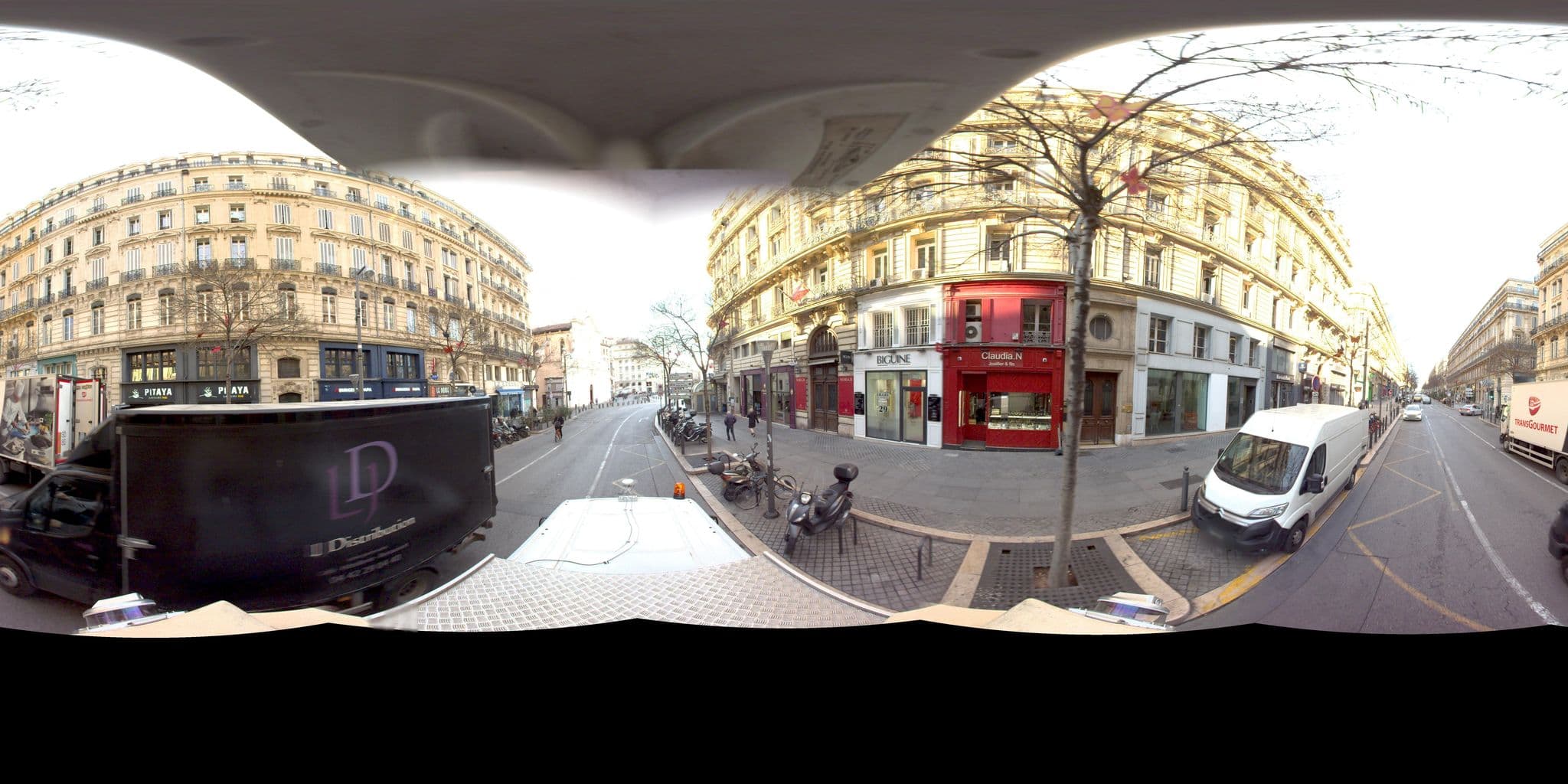 Street view near La Permanence, Belsunce — © Suez (CC BY-SA · Mapillary)