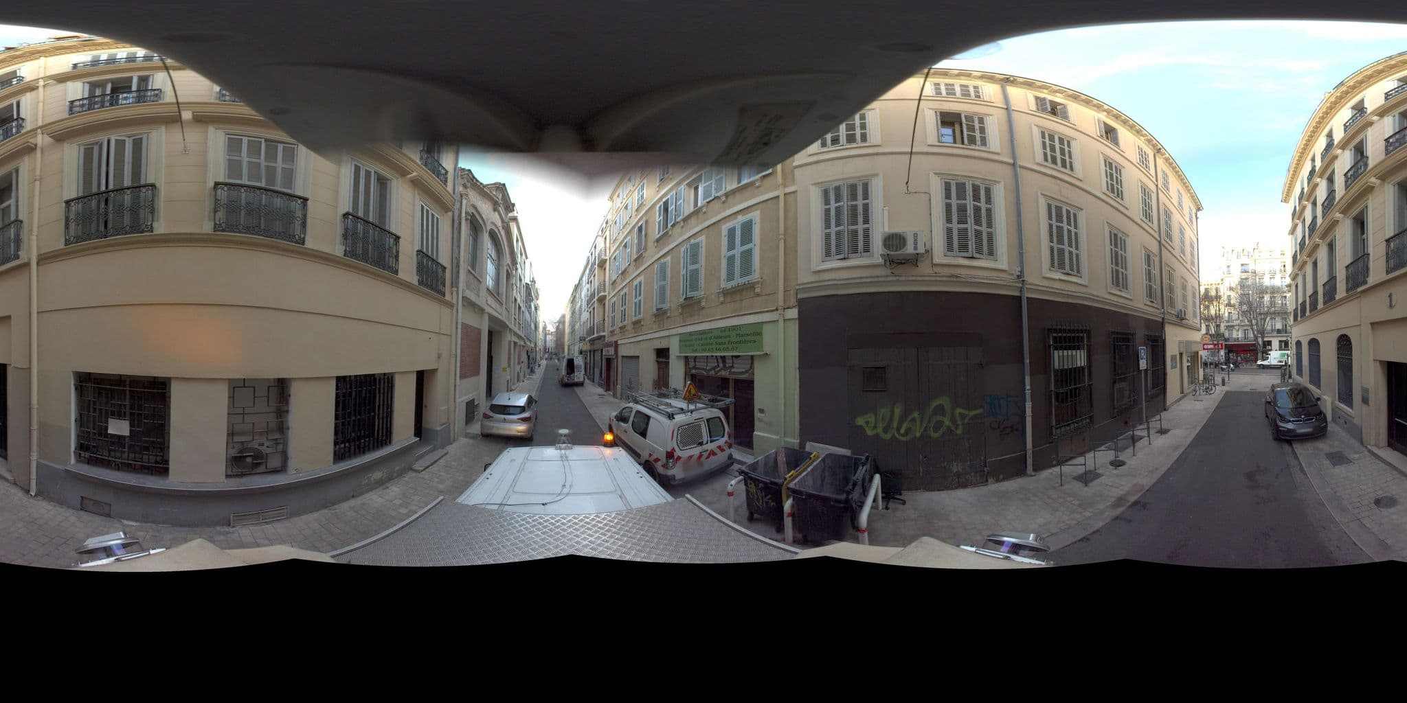 Street view near Selectour - Falhi Voyages, Marseille — © Suez (CC BY-SA · Mapillary)