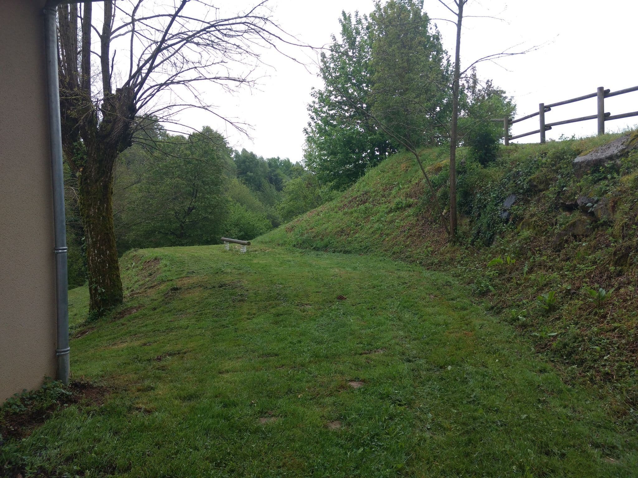 Street view near Aire Municipale de Camping-Cars de Durenque, Cassagnes-Bégonhès — © yod4z (CC BY-SA · Mapillary)