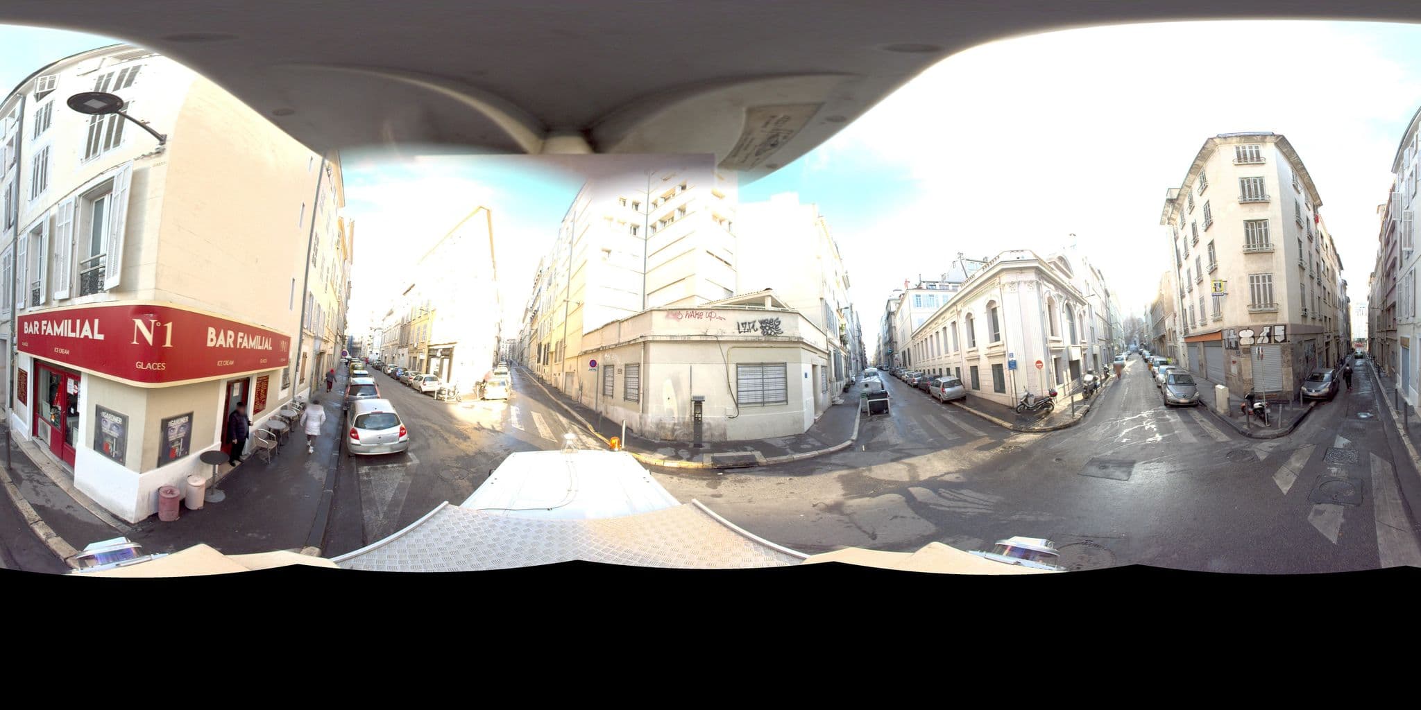 Street view near Vintage Appart, Le Chapitre — © Suez (CC BY-SA · Mapillary)