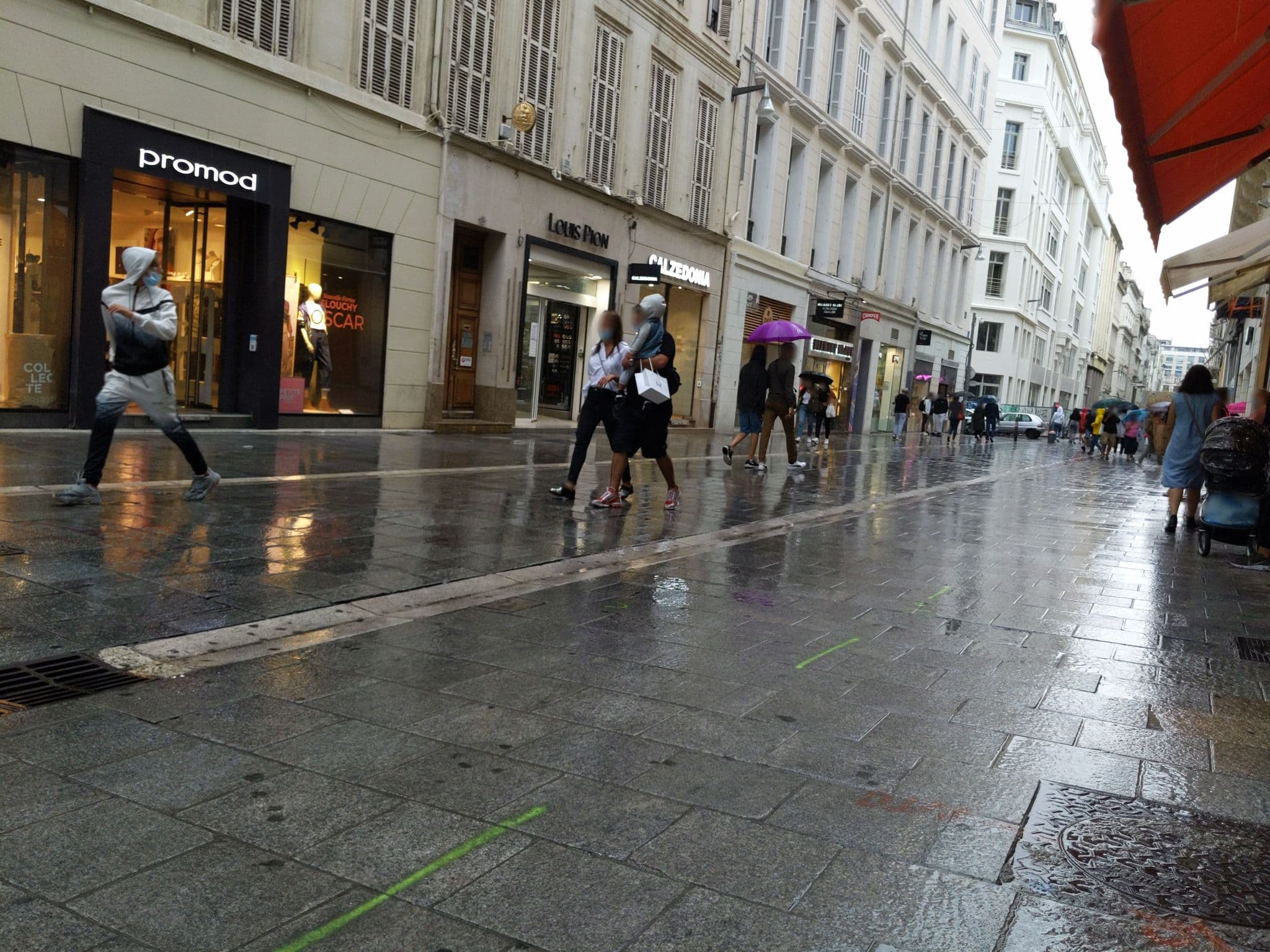 Street view near Les appartements chics du Vieux-Port, Opéra — © alexmodesto73 (CC BY-SA · Mapillary)