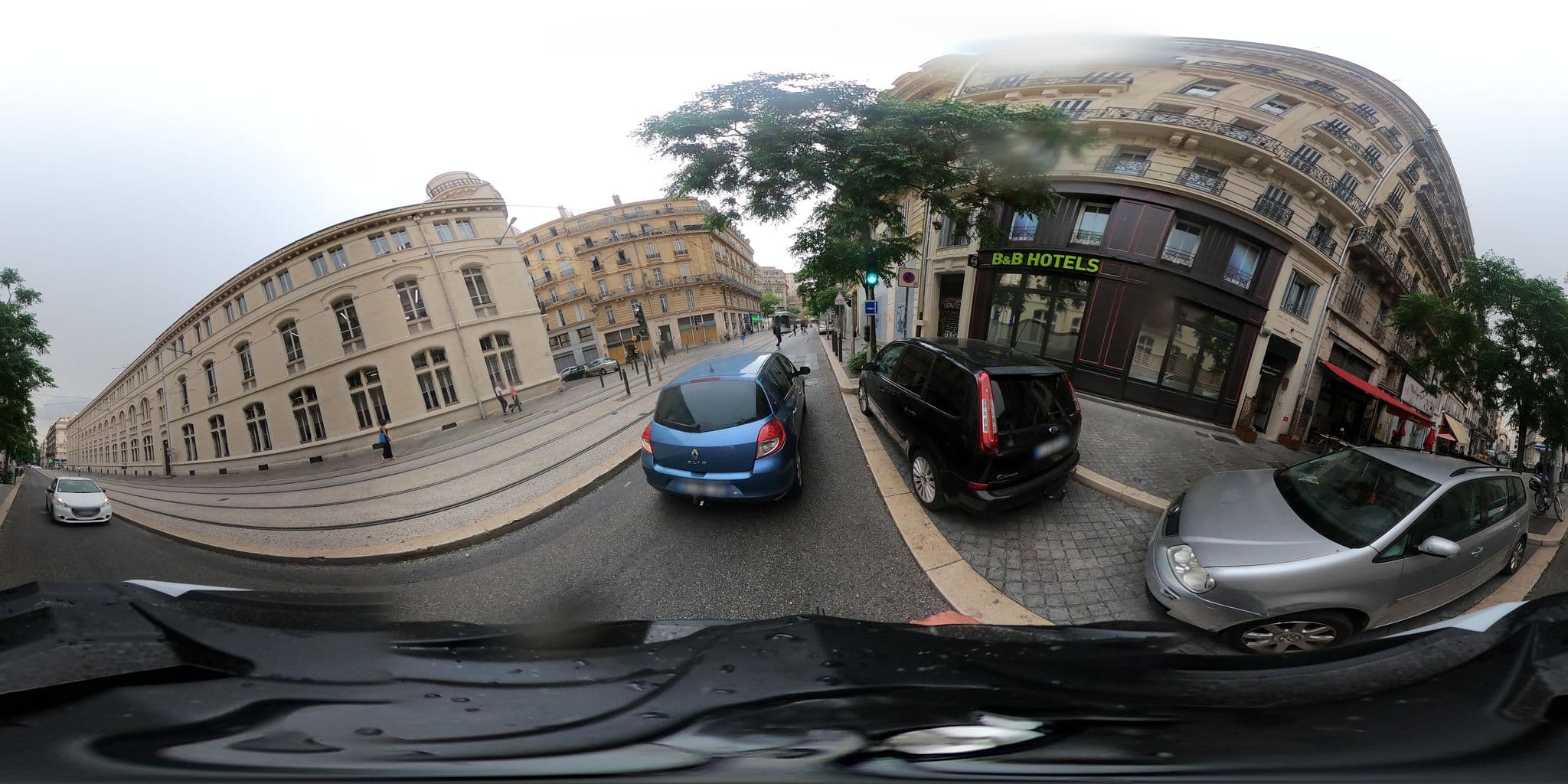 Street view near Ibis Centre Bourse Vieux Port, Les Grands Carmes — © simon_geovelo (CC BY-SA · Mapillary)