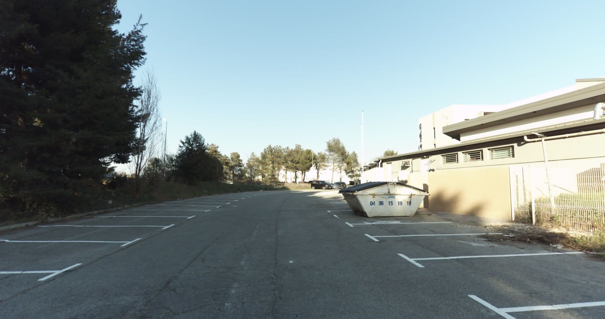 Street view near Bleu Pourpre, Bouc-Bel-Air — © sogefi (CC BY-SA · Mapillary)